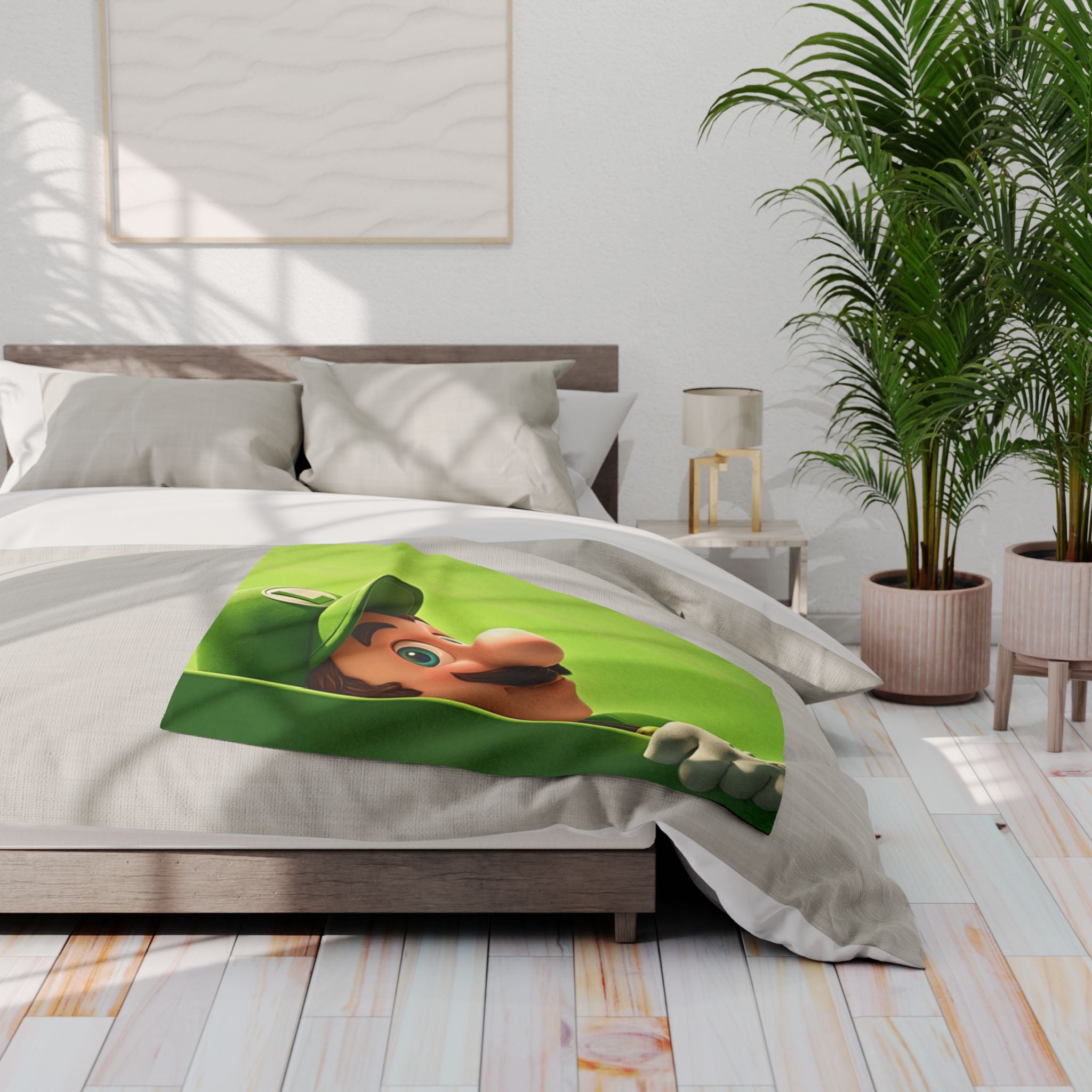 Luigi Peek Fleece Blanket – Green Video Game Character Throw