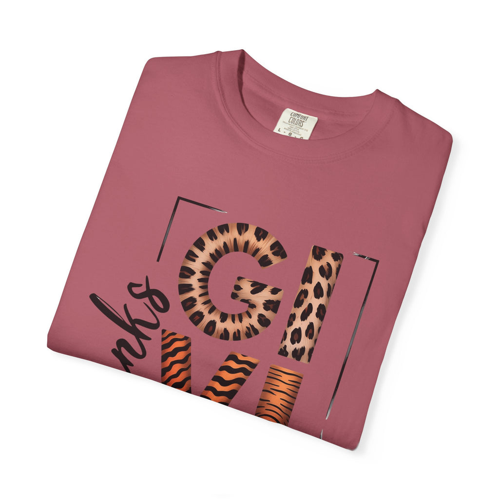Fall T-Shirts and Sweatshirts Collection Giving Thanks T-Shirt Thanksgiving Graphic Tee with Leopard & Wood Pattern Letters