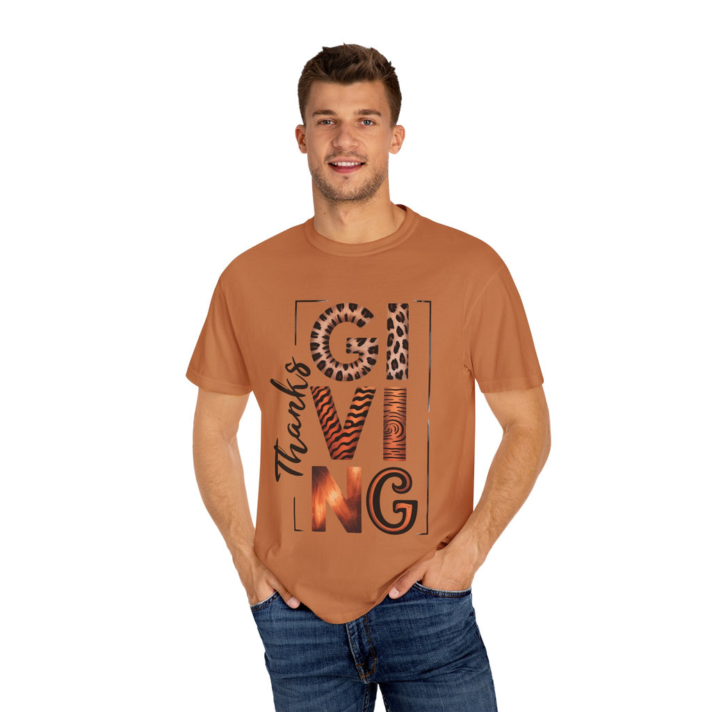 Fall T-Shirts and Sweatshirts Collection Giving Thanks T-Shirt Thanksgiving Graphic Tee with Leopard & Wood Pattern Letters