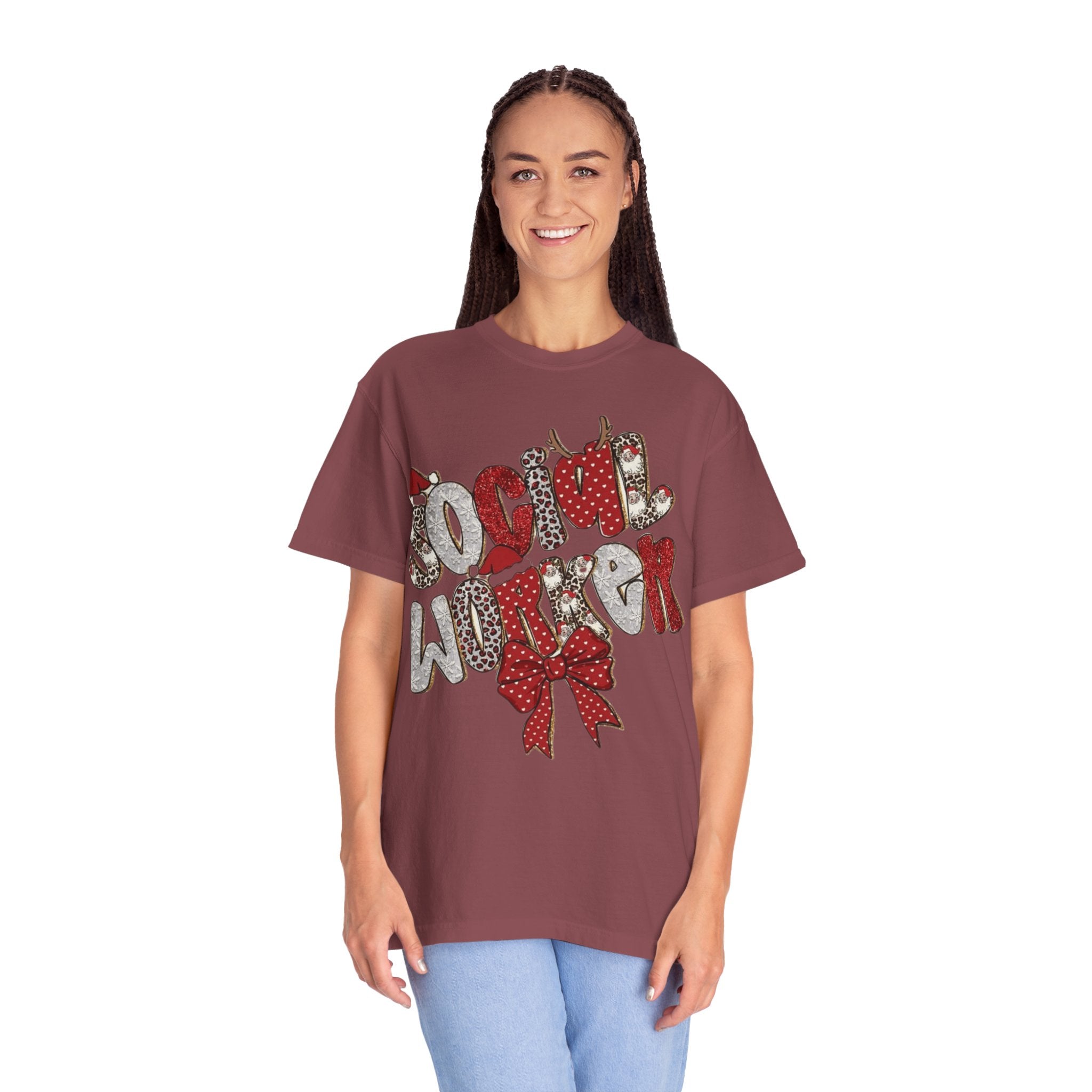 Social Worker Christmas T-Shirt  Festive Holiday Graphic Tee