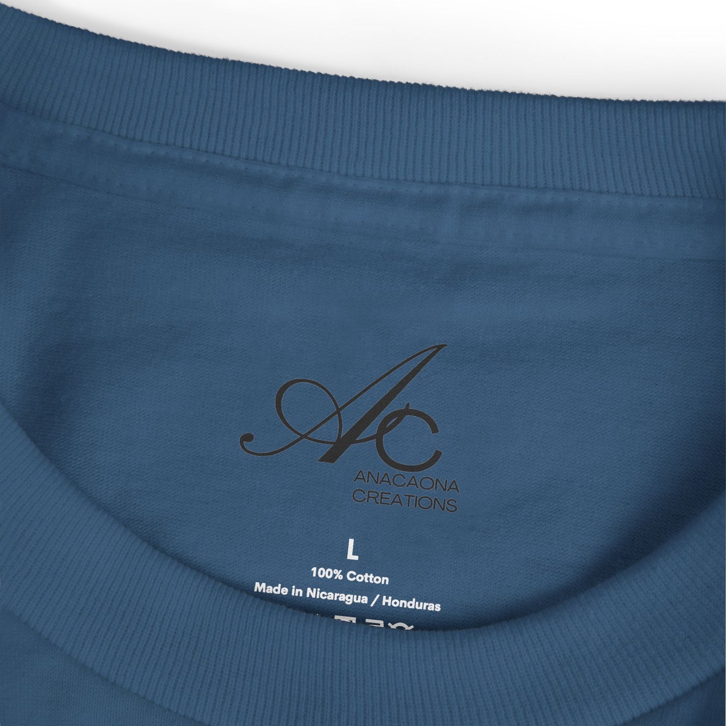 'Joy to the World' Christmas Nativity Shirt  Porque la Navidad no es solo una temporada — es el amor que compartimos