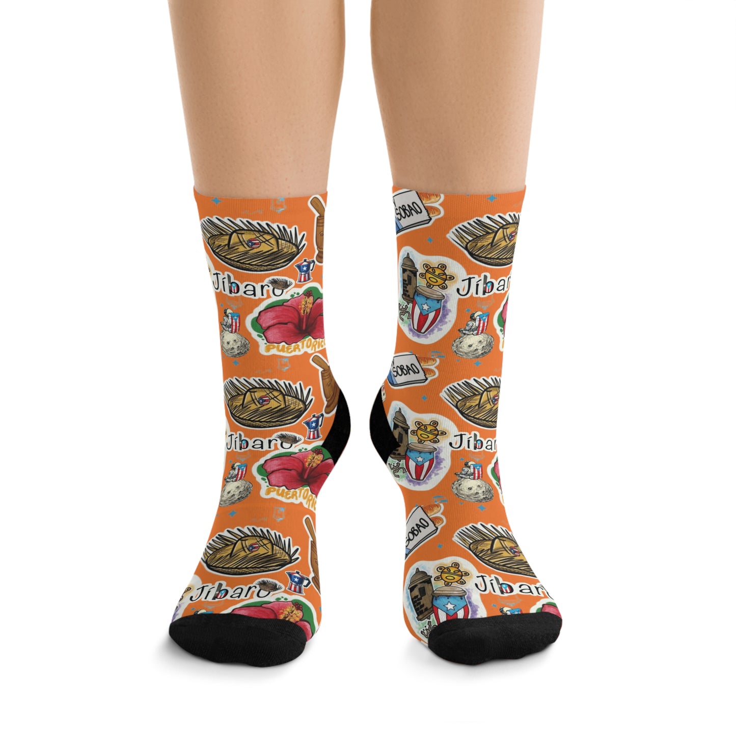 Navidad en Puerto Rico Travel Sticker Crew Socks — Bright Orange Vintage Passport & Hibiscus Pattern