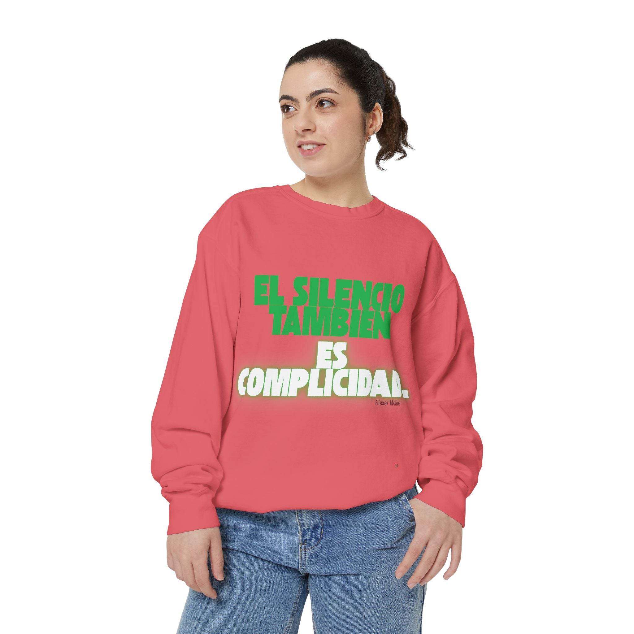 Sweatshirt  "El silencio también es complicidad" Spanish Protest Crewneck
