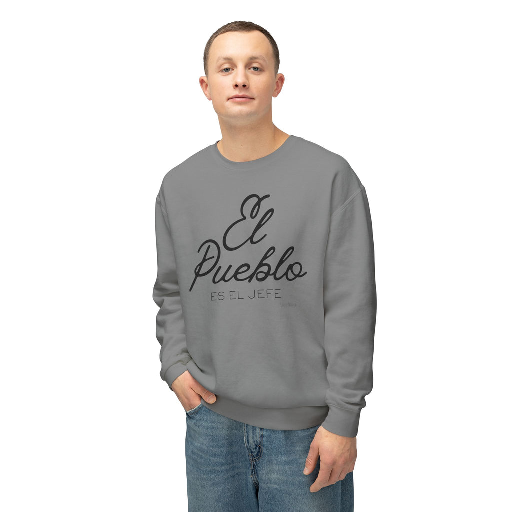El Pueblo Crewneck Sweatshirt — "El Pueblo es el Jefe" Script Pullover