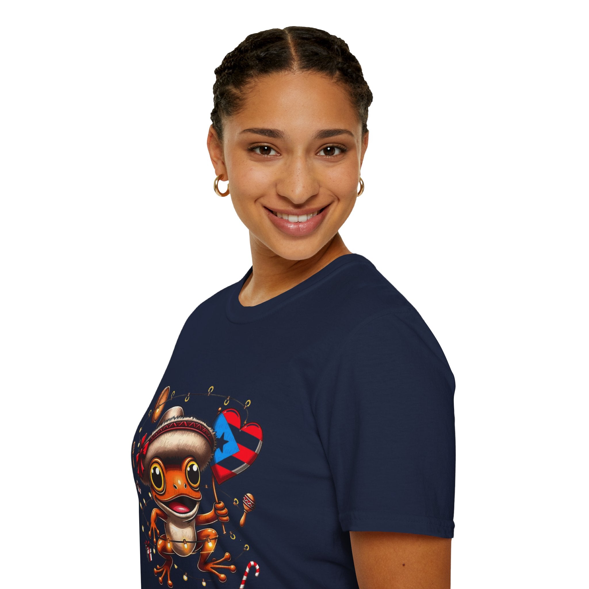 Puerto Rico Frog Holiday T-Shirt  Cute Coquí with Flag Heart (Christmas) Puerto Rico Navidades