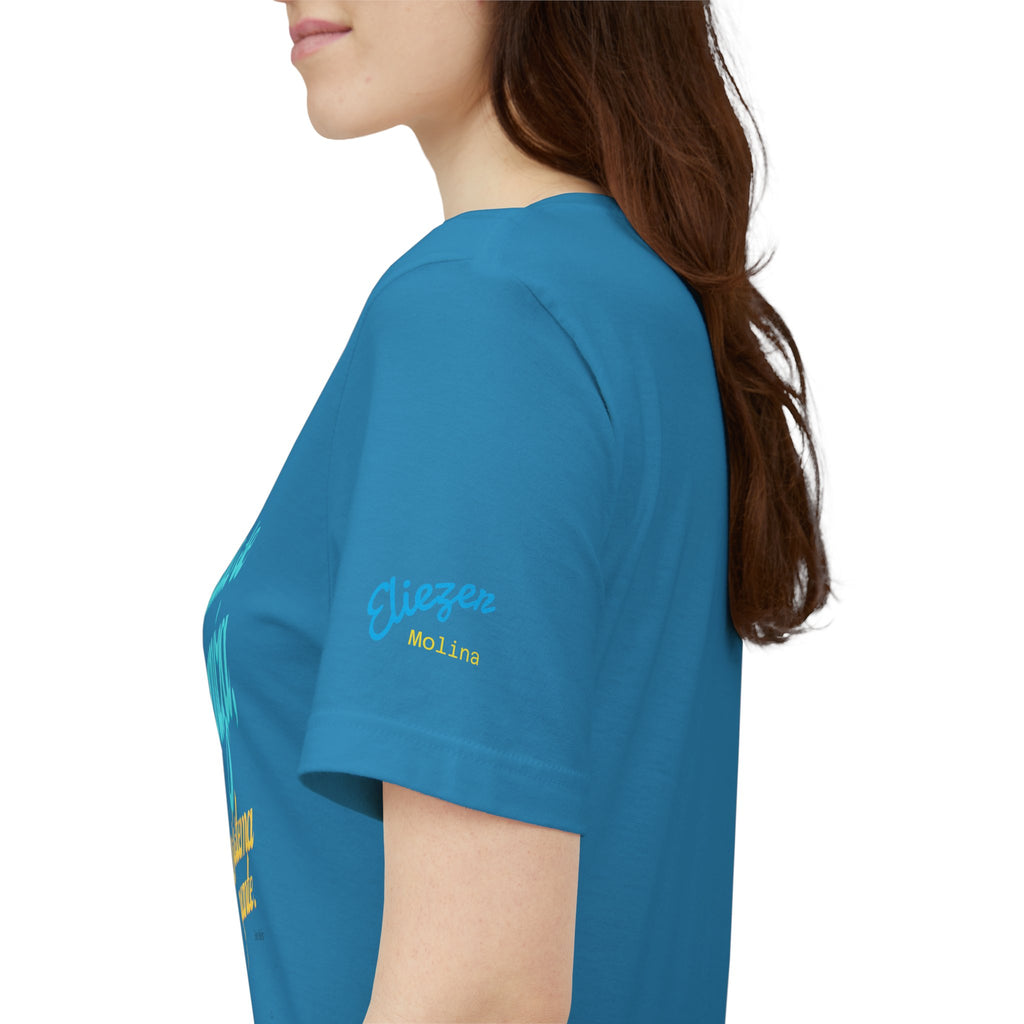 Spanish Script Tee  “Si el pueblo se organiza” Graphic T-Shirt