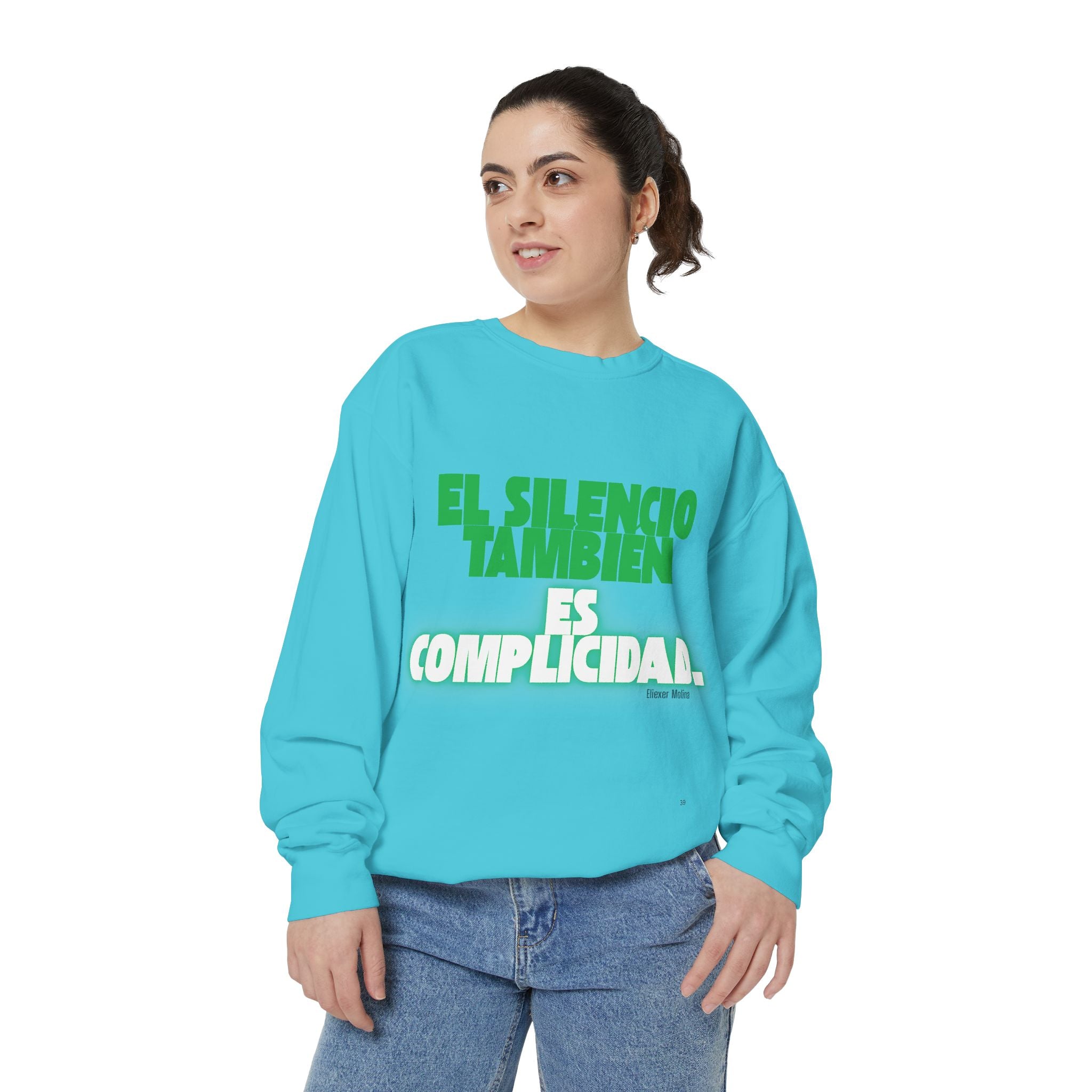 Sweatshirt  "El silencio también es complicidad" Spanish Protest Crewneck