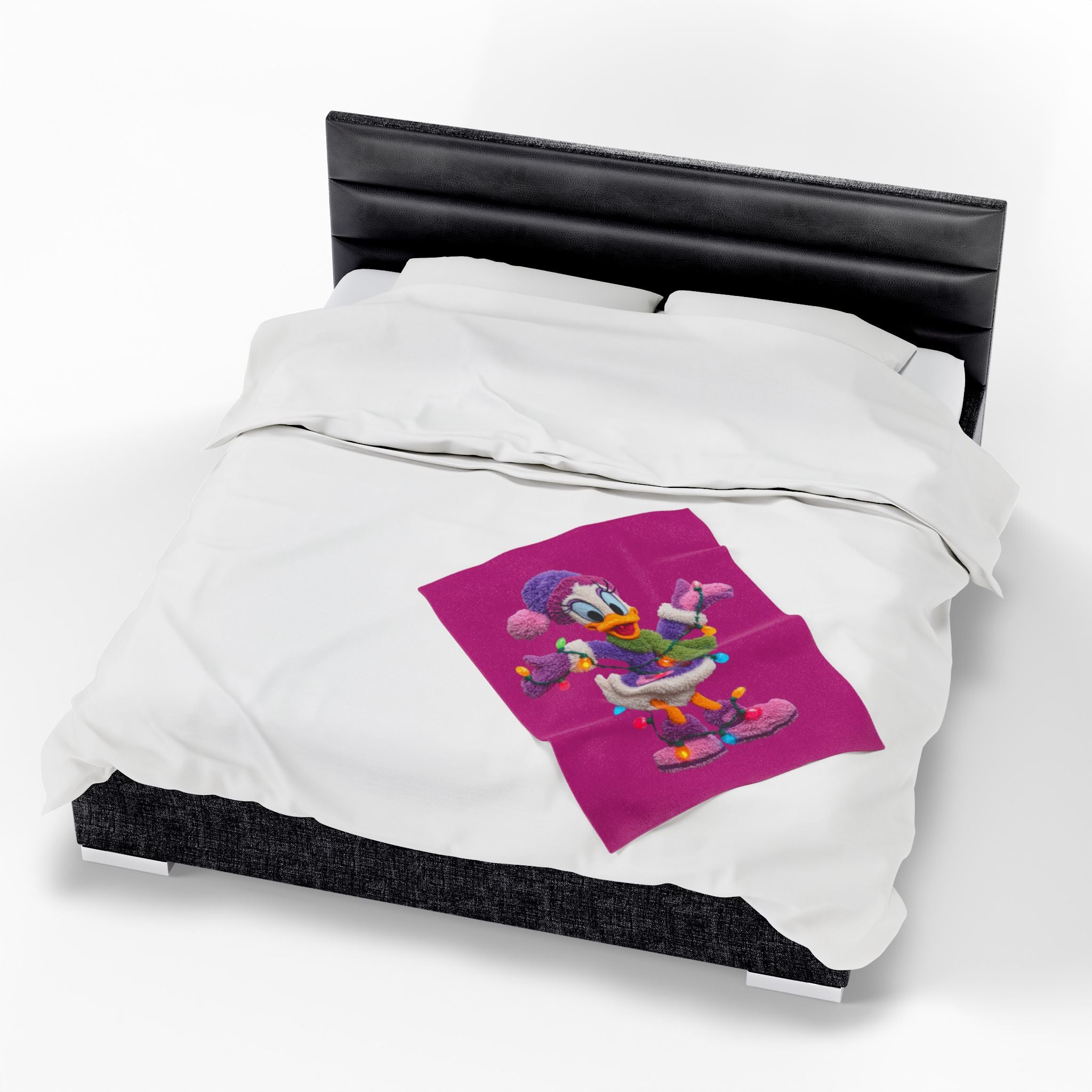 Daisy Duck Holiday Velveteen Plush Blanket — Cozy Christmas Lights Throw for Kids & Fans