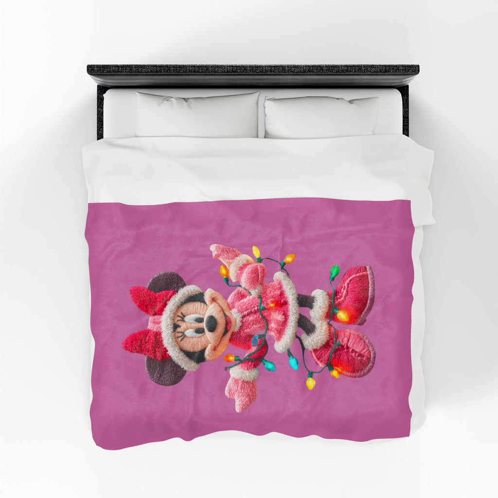 Magical Christmas Cartoon Blanket Plush Holiday Blanket  Festive Minnie Mouse with Christmas Lights