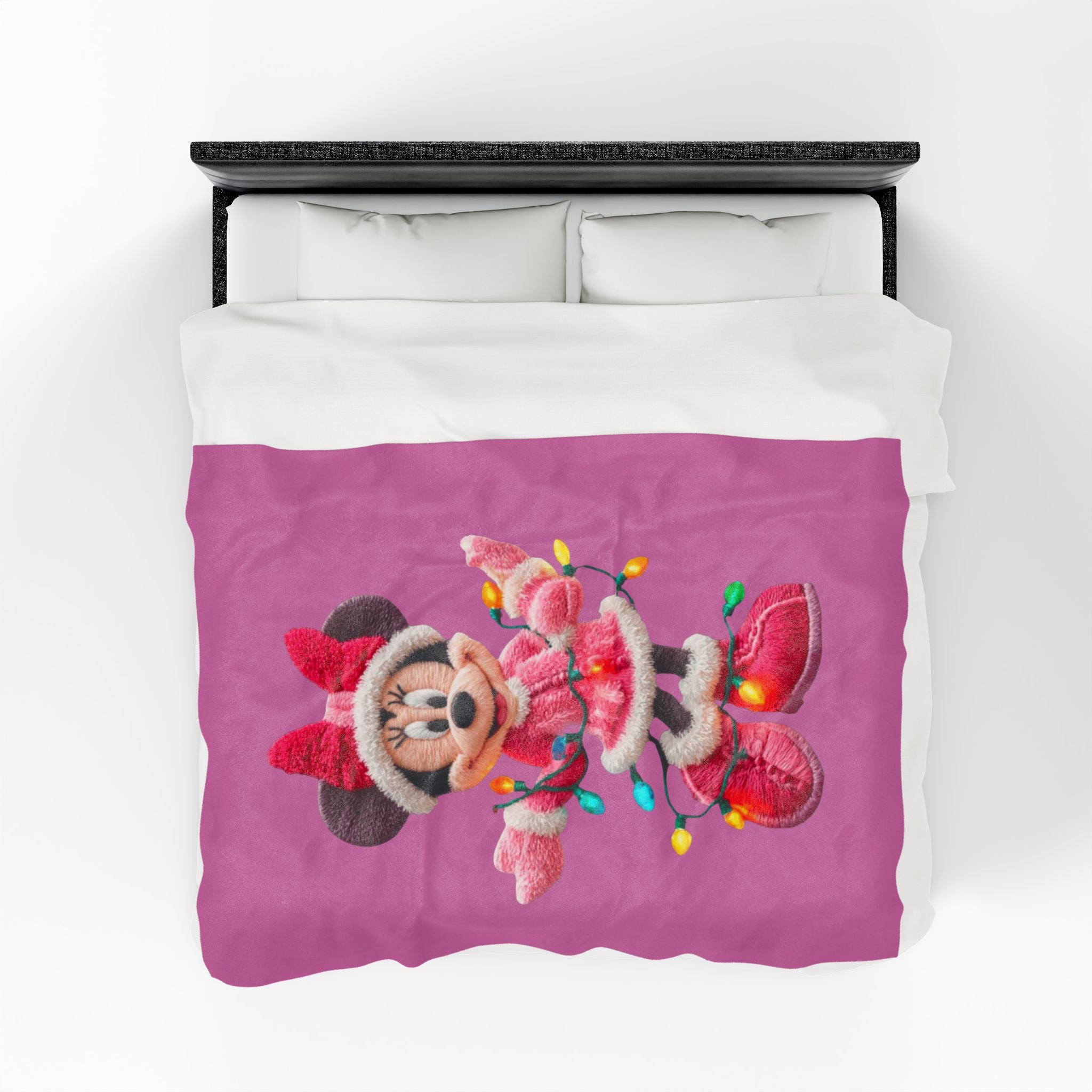 Magical Christmas Cartoon Blanket Plush Holiday Blanket  Festive Minnie Mouse with Christmas Lights