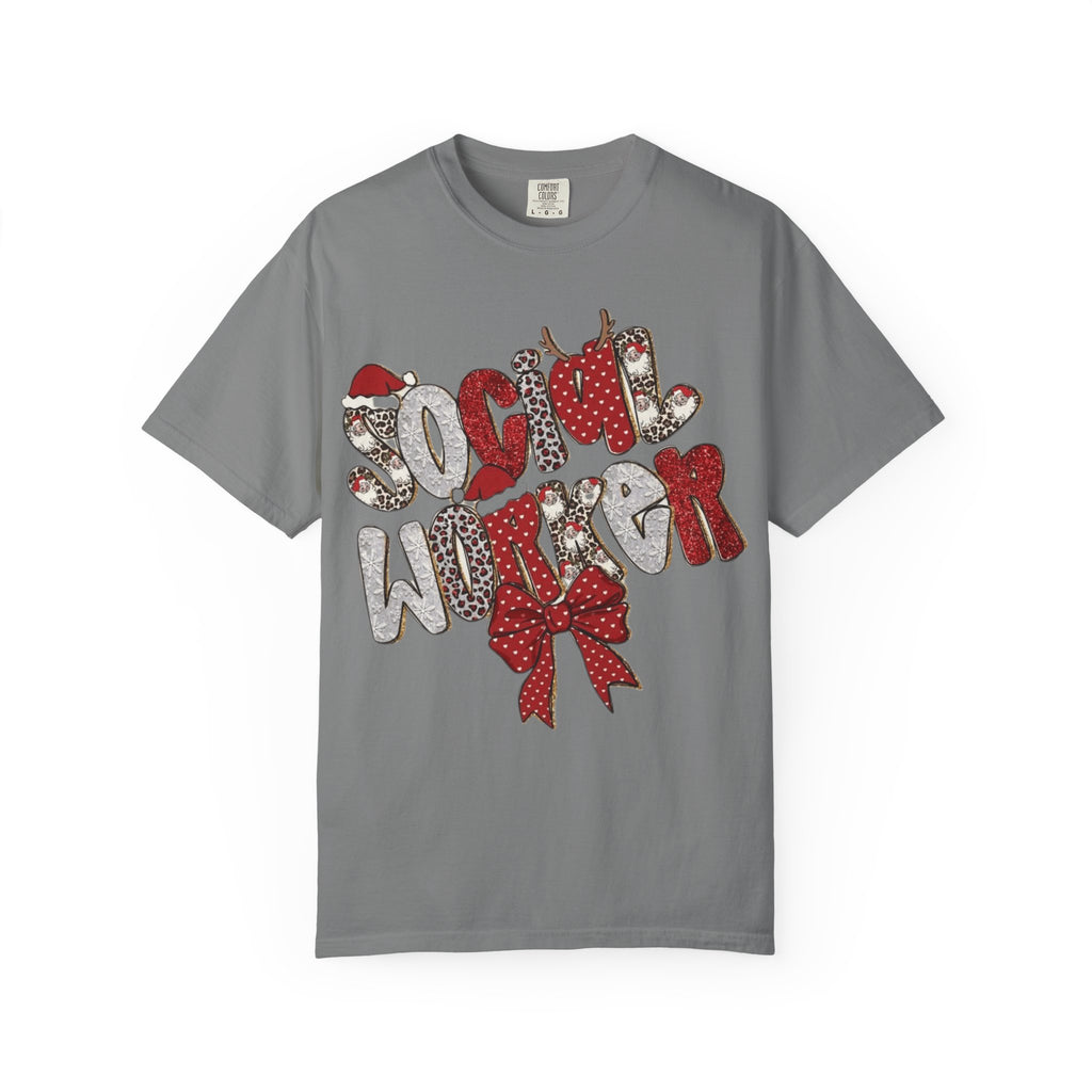 Social Worker Christmas T-Shirt  Festive Holiday Graphic Tee