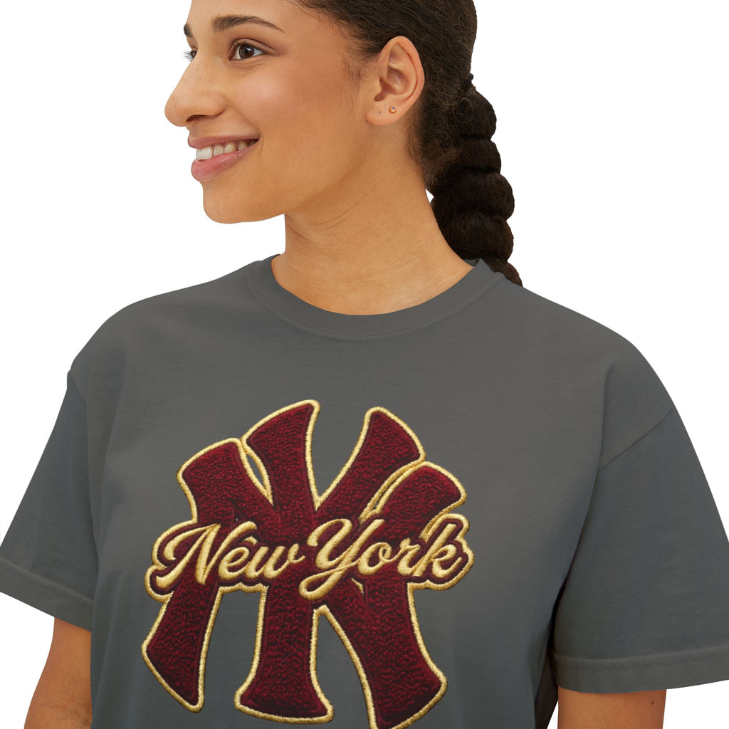New York Script Logo Women's Boxy Tee – Vintage City Graphic T-Shirt