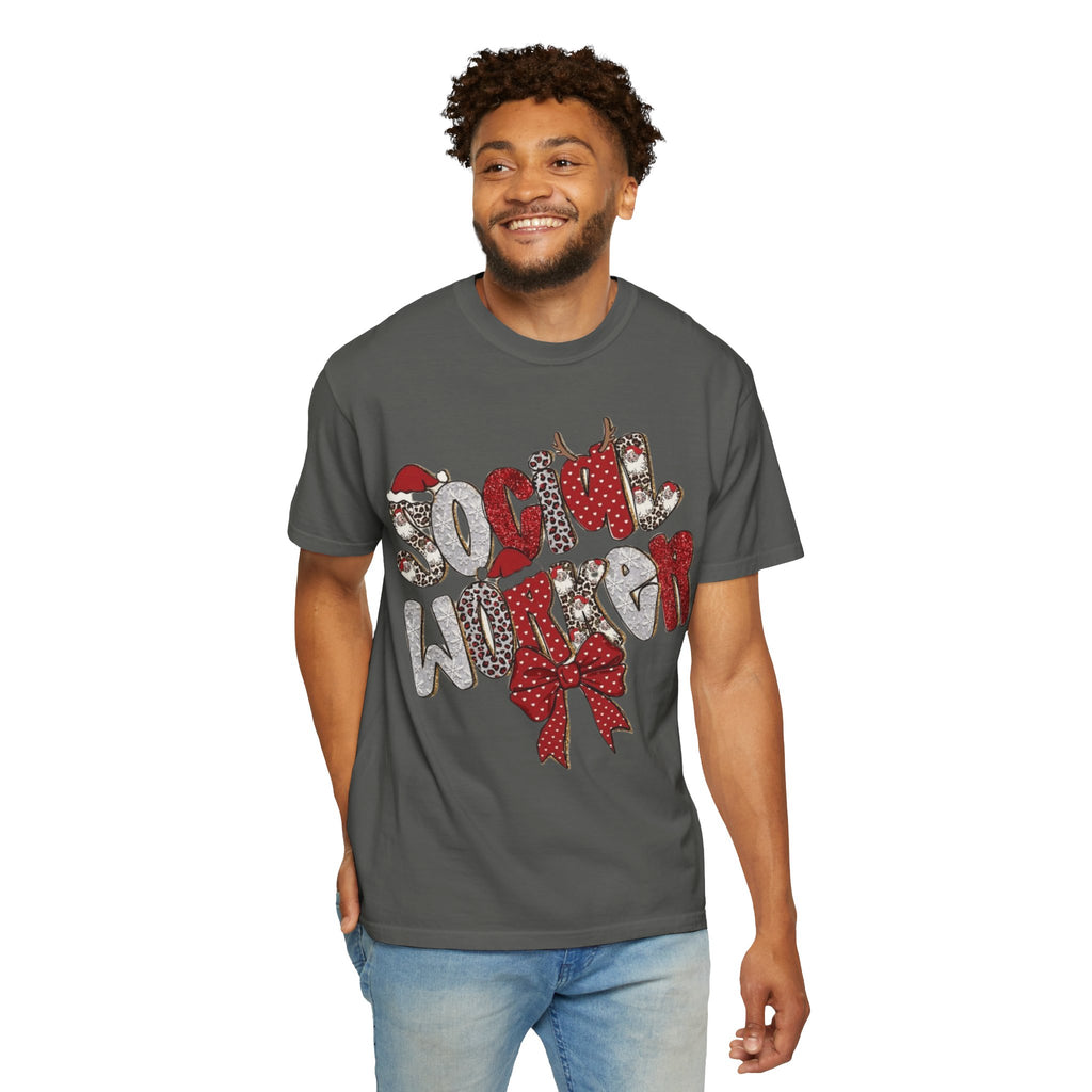 Social Worker Christmas T-Shirt  Festive Holiday Graphic Tee