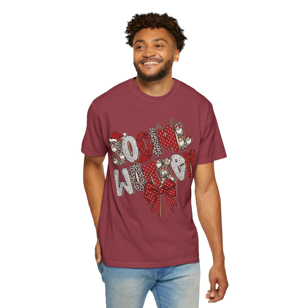 Social Worker Christmas T-Shirt  Festive Holiday Graphic Tee