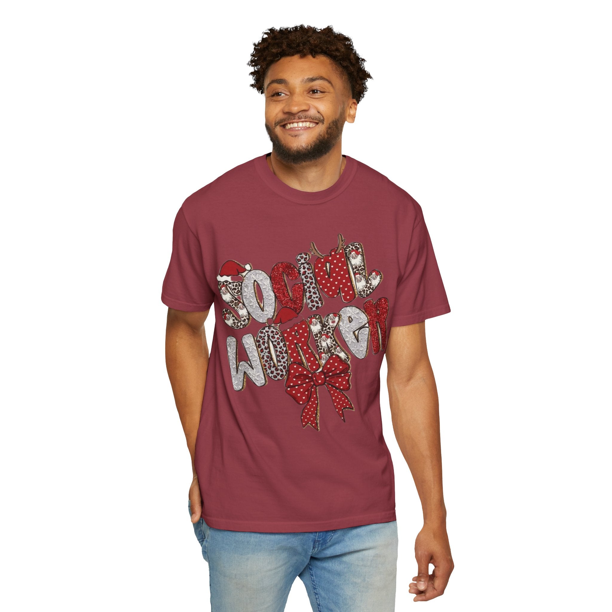 Social Worker Christmas T-Shirt  Festive Holiday Graphic Tee