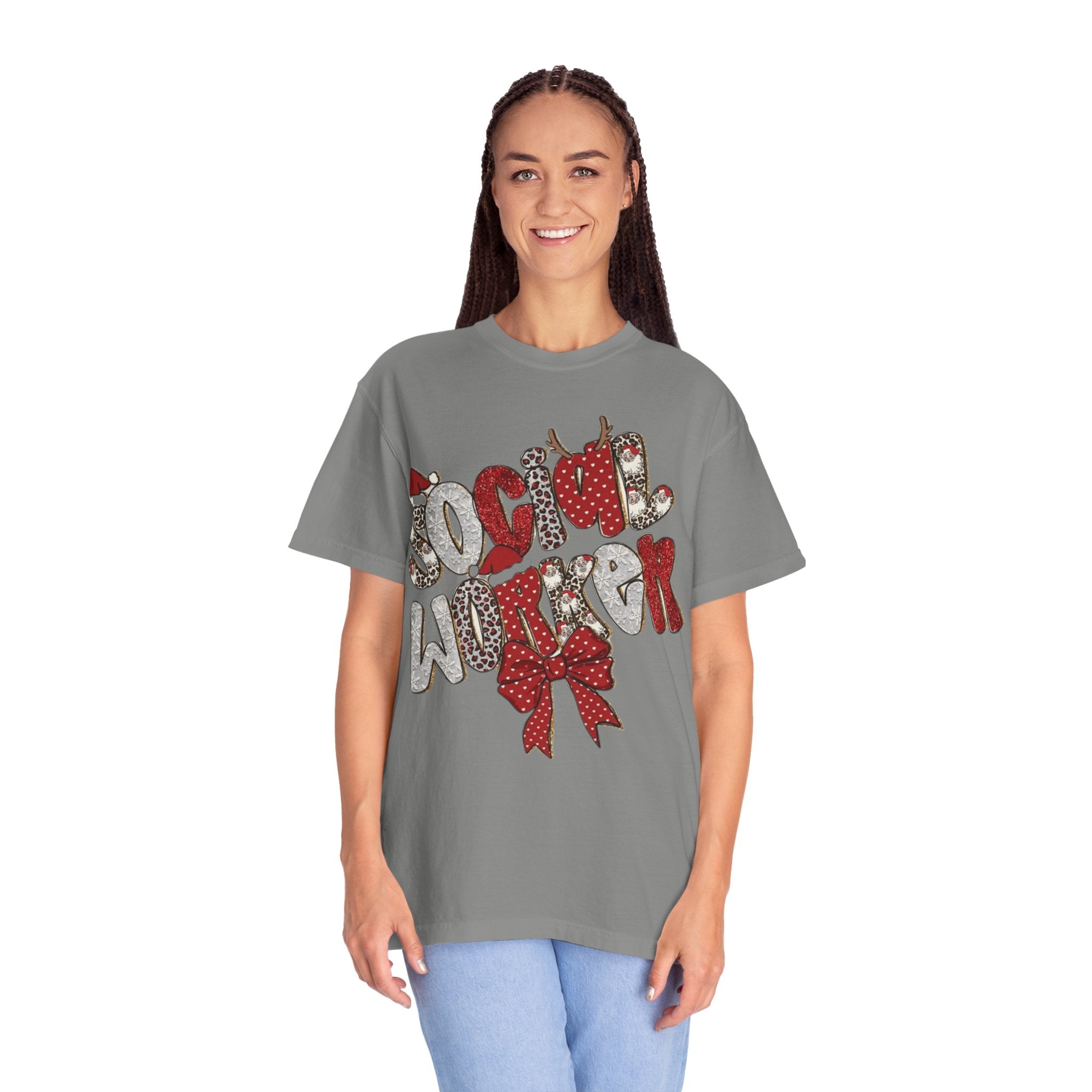 Social Worker Christmas T-Shirt  Festive Holiday Graphic Tee