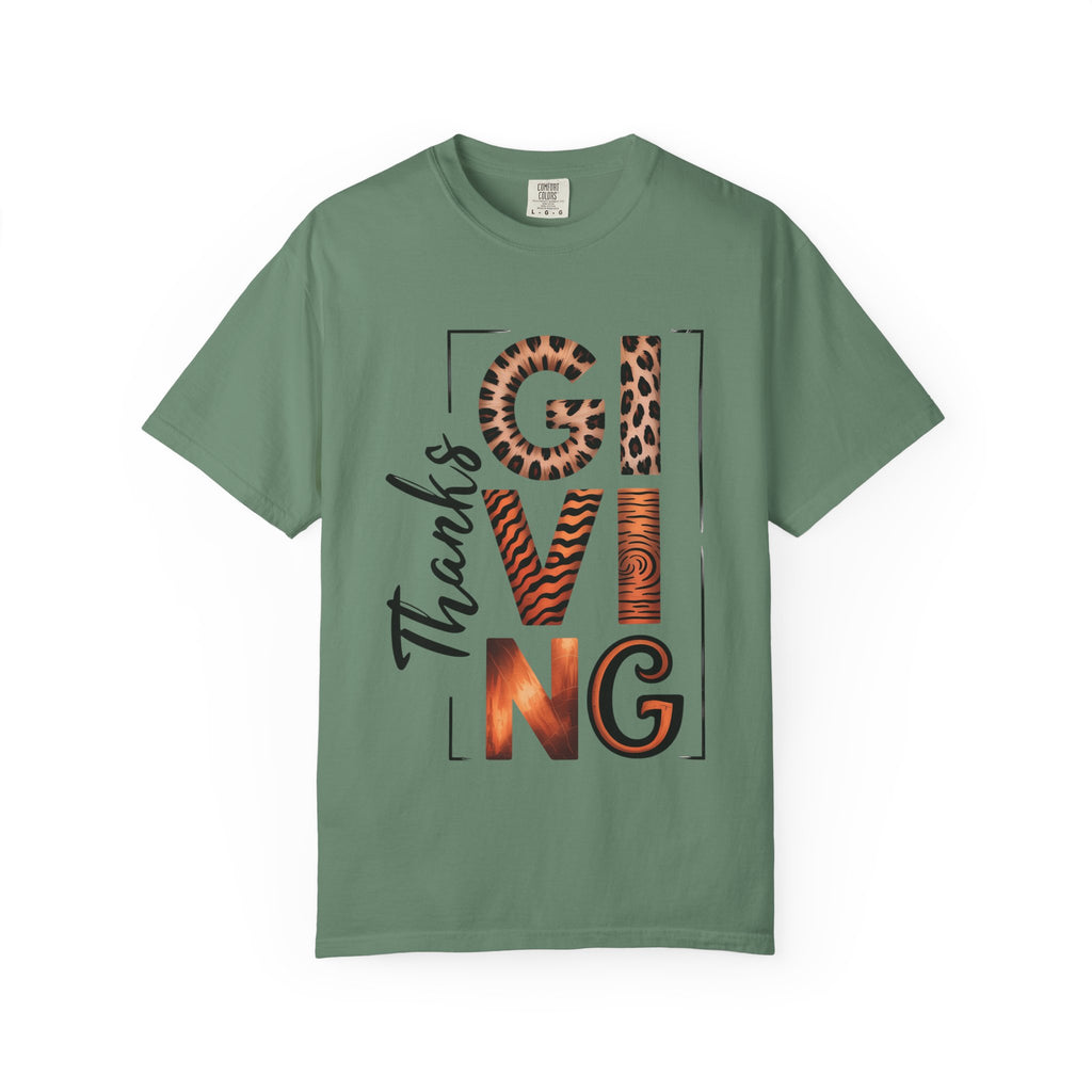 Fall T-Shirts and Sweatshirts Collection Giving Thanks T-Shirt Thanksgiving Graphic Tee with Leopard & Wood Pattern Letters