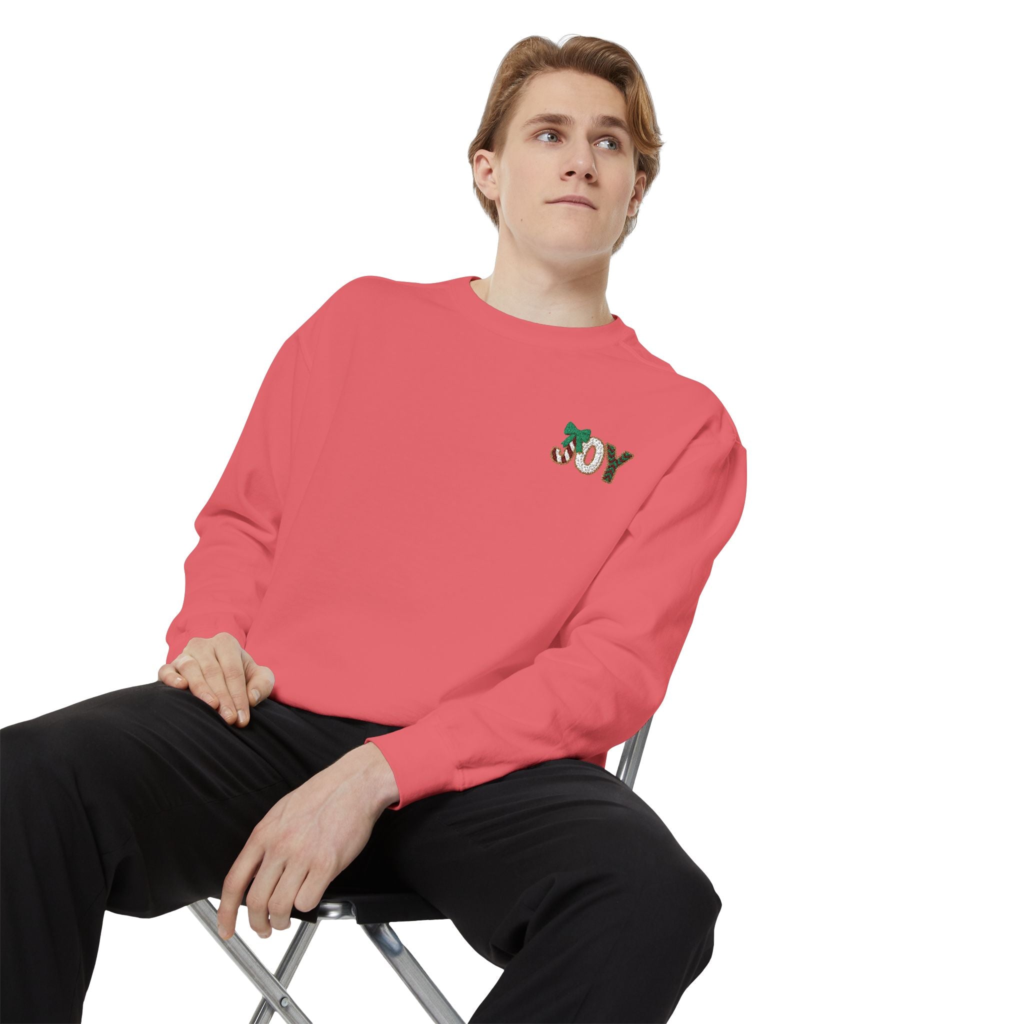 JOY Floral Crewneck Sweatshirt — Holiday Botanical Graphic Christmas T-Shirt & Sweater
