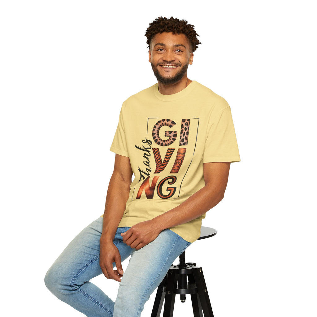 Fall T-Shirts and Sweatshirts Collection Giving Thanks T-Shirt Thanksgiving Graphic Tee with Leopard & Wood Pattern Letters