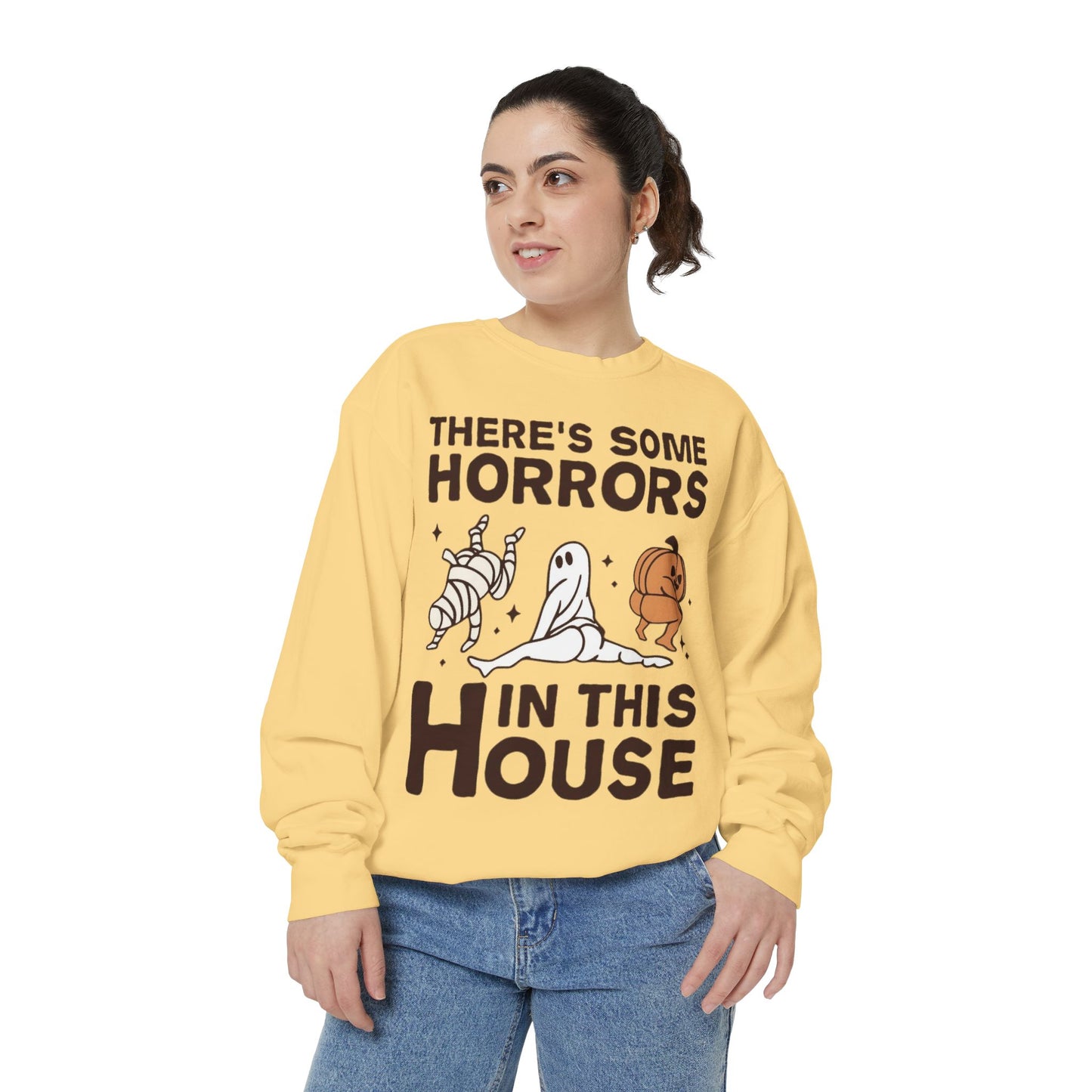 Halloween Themed Unisex Sweatshirt - Fun Ghosts & Mummy Design for Fall, Cozy Casual Wear, Halloween Party, Gift for Friends, Autumn Vibes