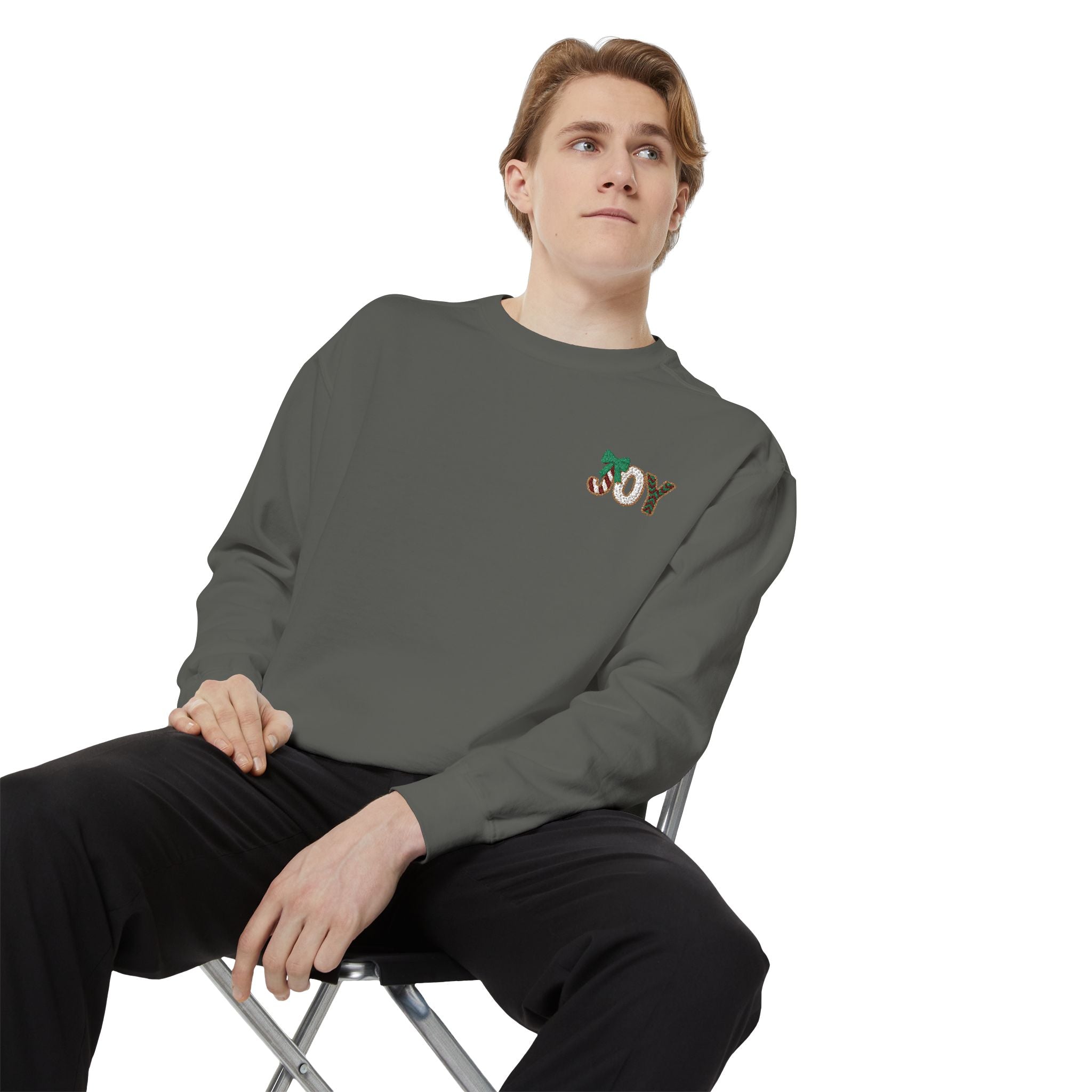 JOY Floral Crewneck Sweatshirt — Holiday Botanical Graphic Christmas T-Shirt & Sweater