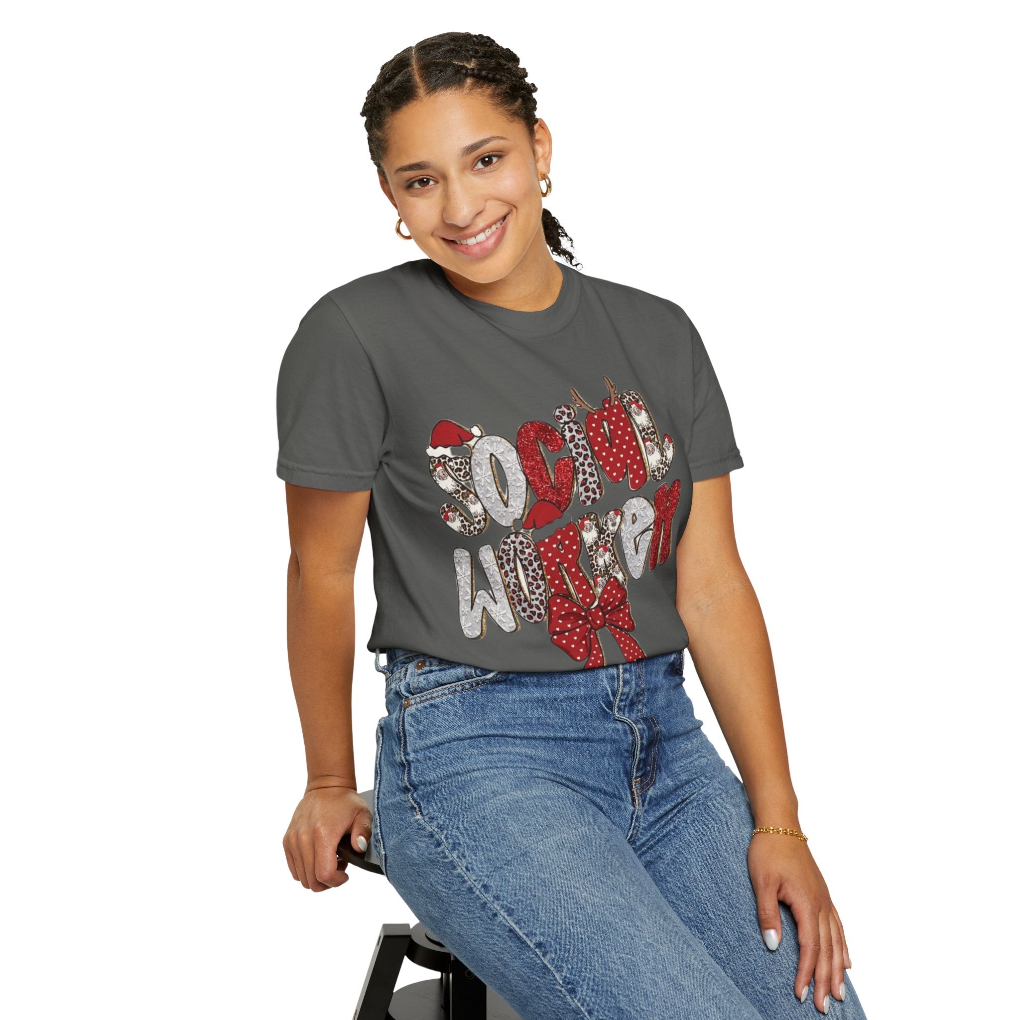 Social Worker Christmas T-Shirt  Festive Holiday Graphic Tee