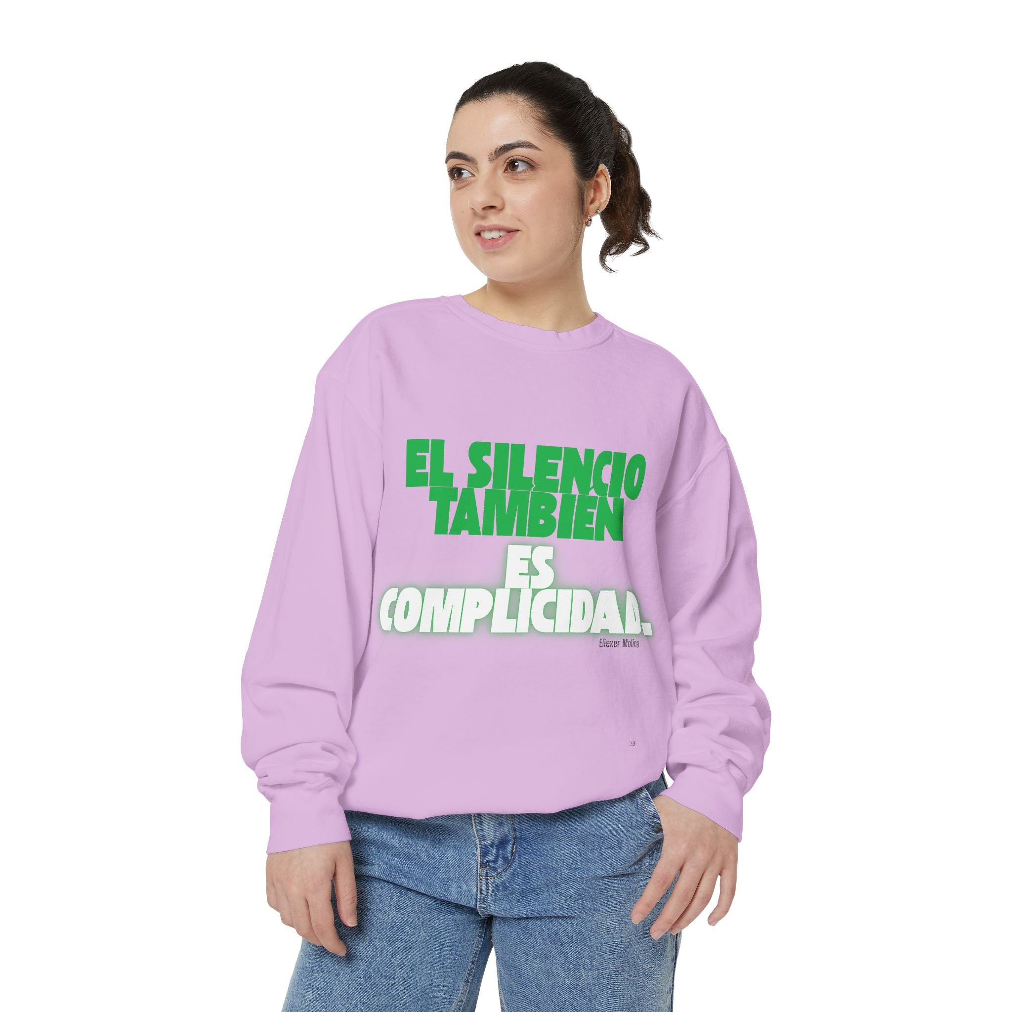 Sweatshirt  "El silencio también es complicidad" Spanish Protest Crewneck