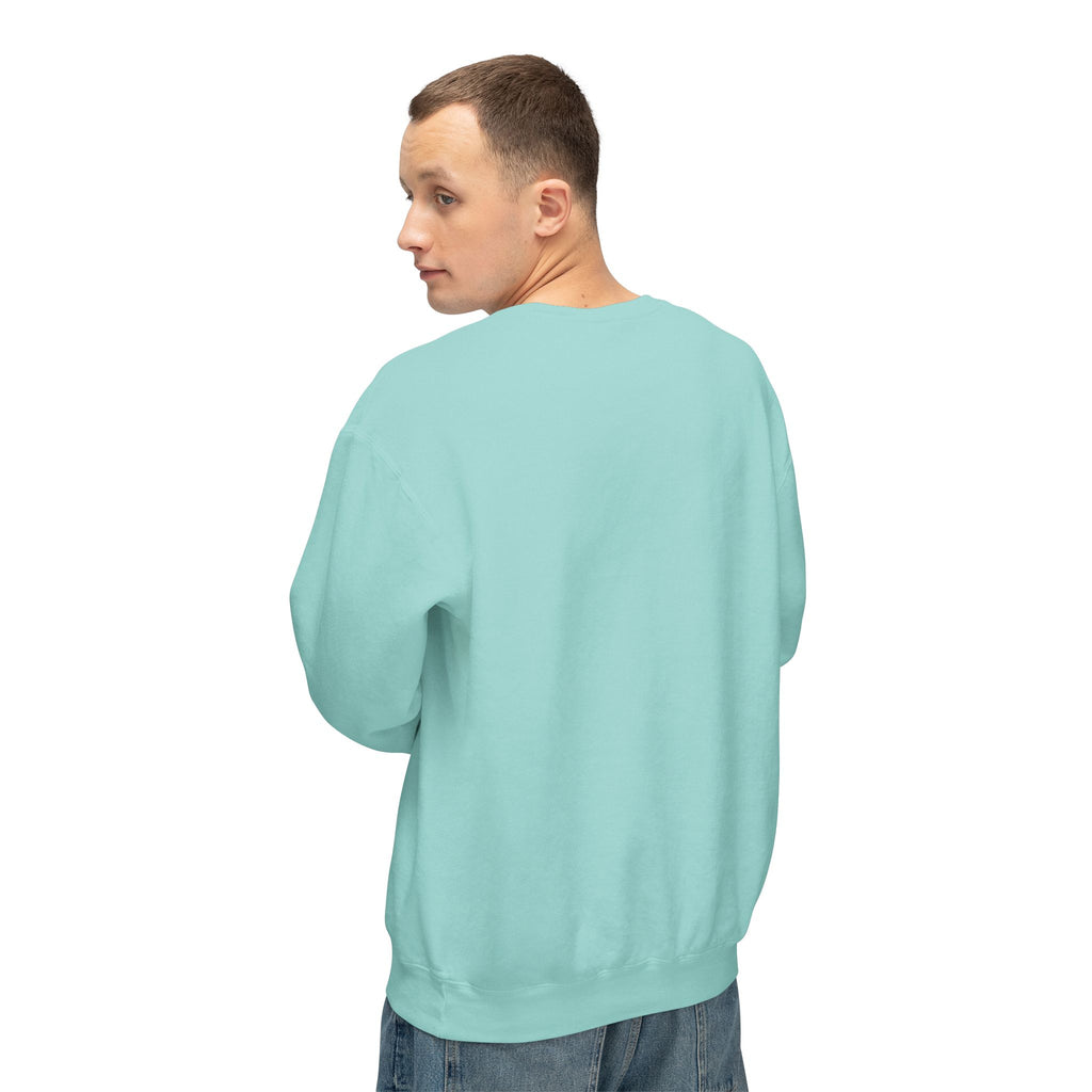 El Pueblo Crewneck Sweatshirt — "El Pueblo es el Jefe" Script Pullover