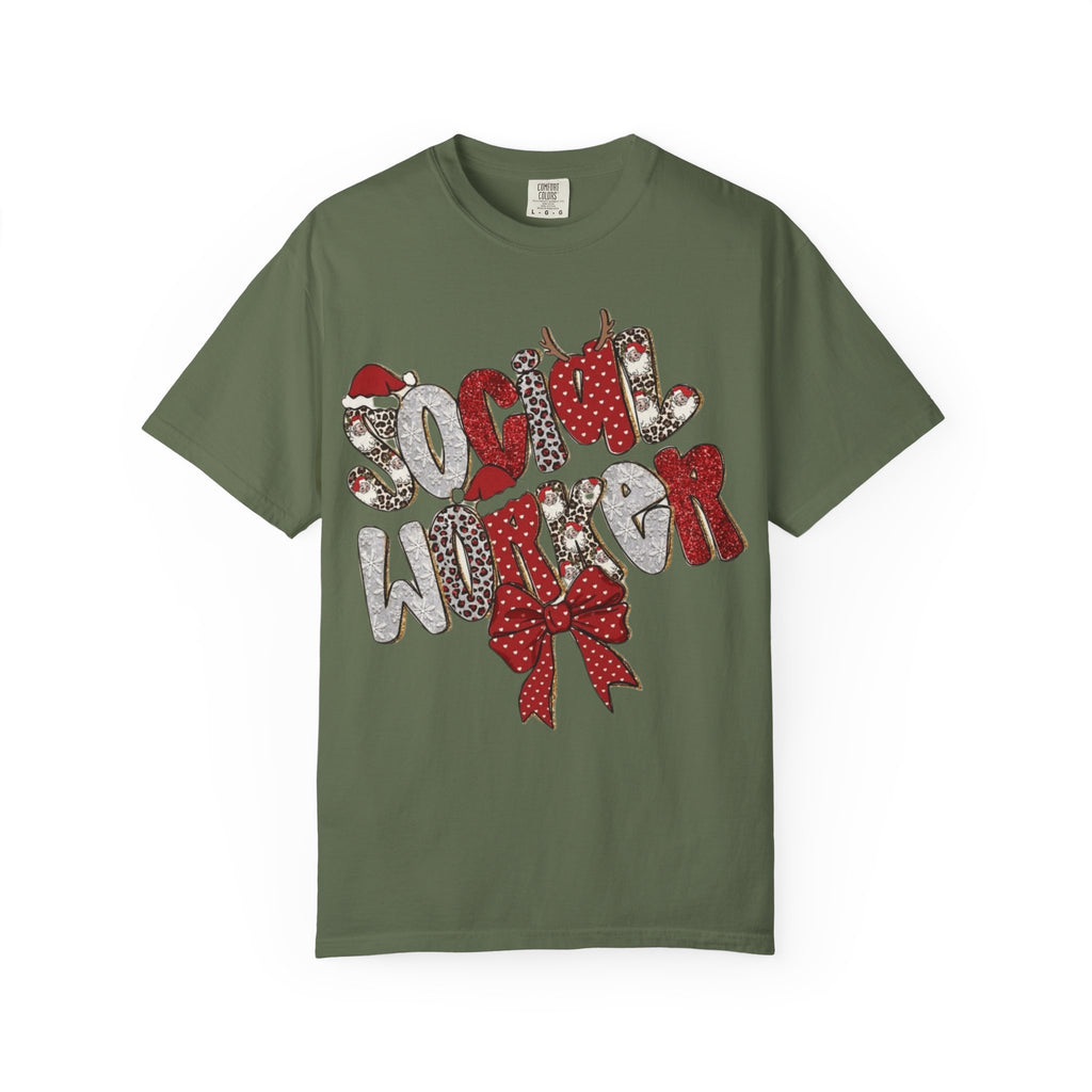Social Worker Christmas T-Shirt  Festive Holiday Graphic Tee