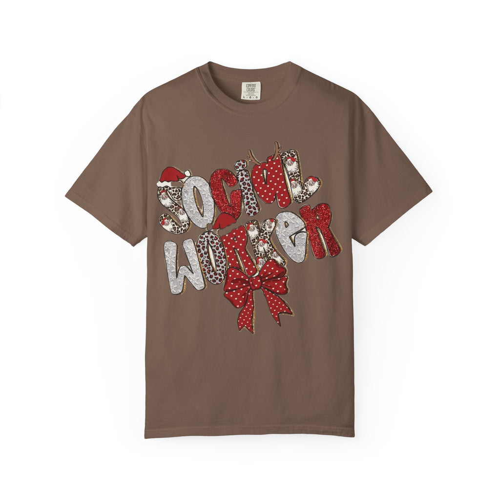 Social Worker Christmas T-Shirt  Festive Holiday Graphic Tee