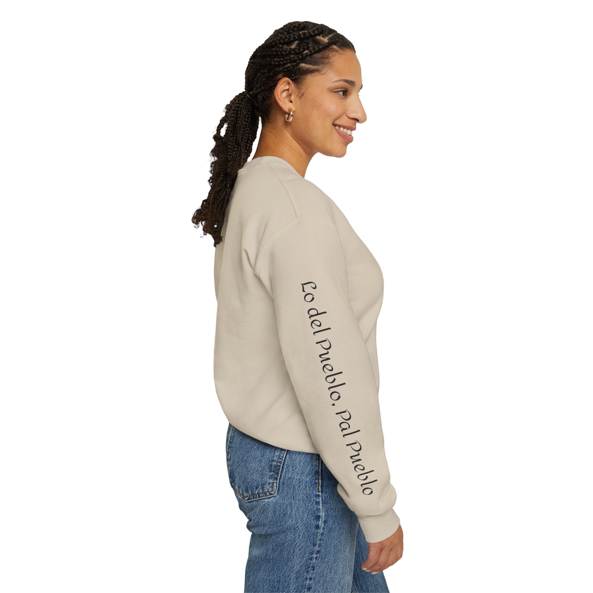 Crewneck Sweatshirt  “No me debo a partidos, me debo al pueblo” Spanish Political Statement