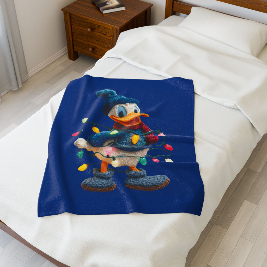 Donald Duck Holiday Plush Blanket  Festive Christmas Lights Velveteen Throw