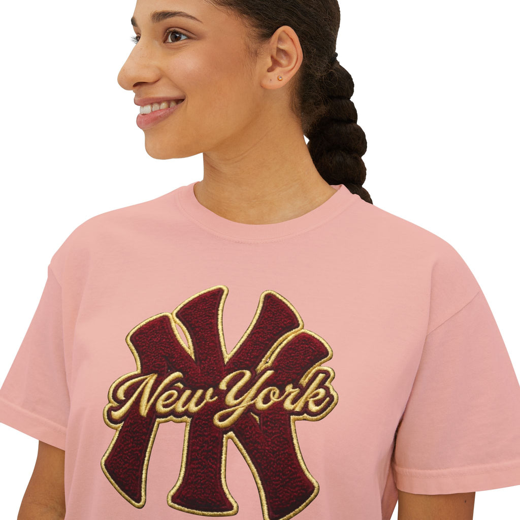 New York Script Logo Women's Boxy Tee – Vintage City Graphic T-Shirt