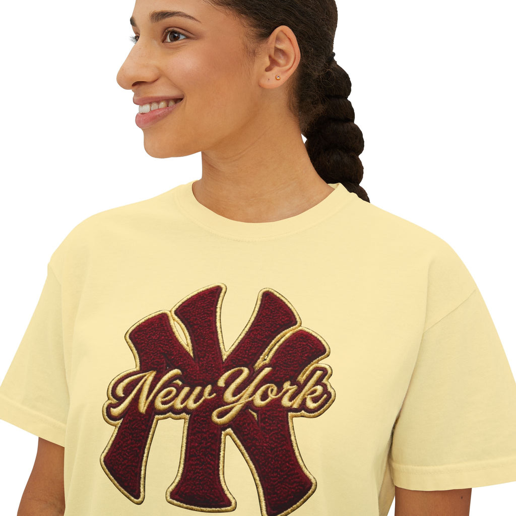 New York Script Logo Women's Boxy Tee – Vintage City Graphic T-Shirt