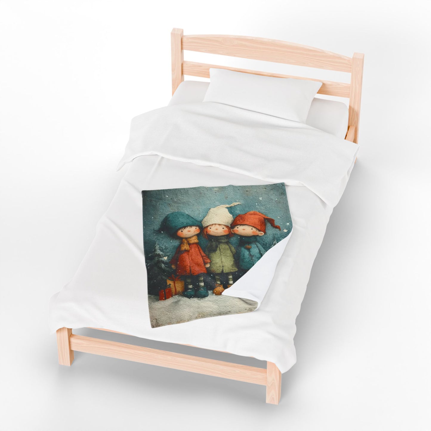 Christmas Elf Trio Velveteen Plush Blanket – Cozy Holiday Kids Throw