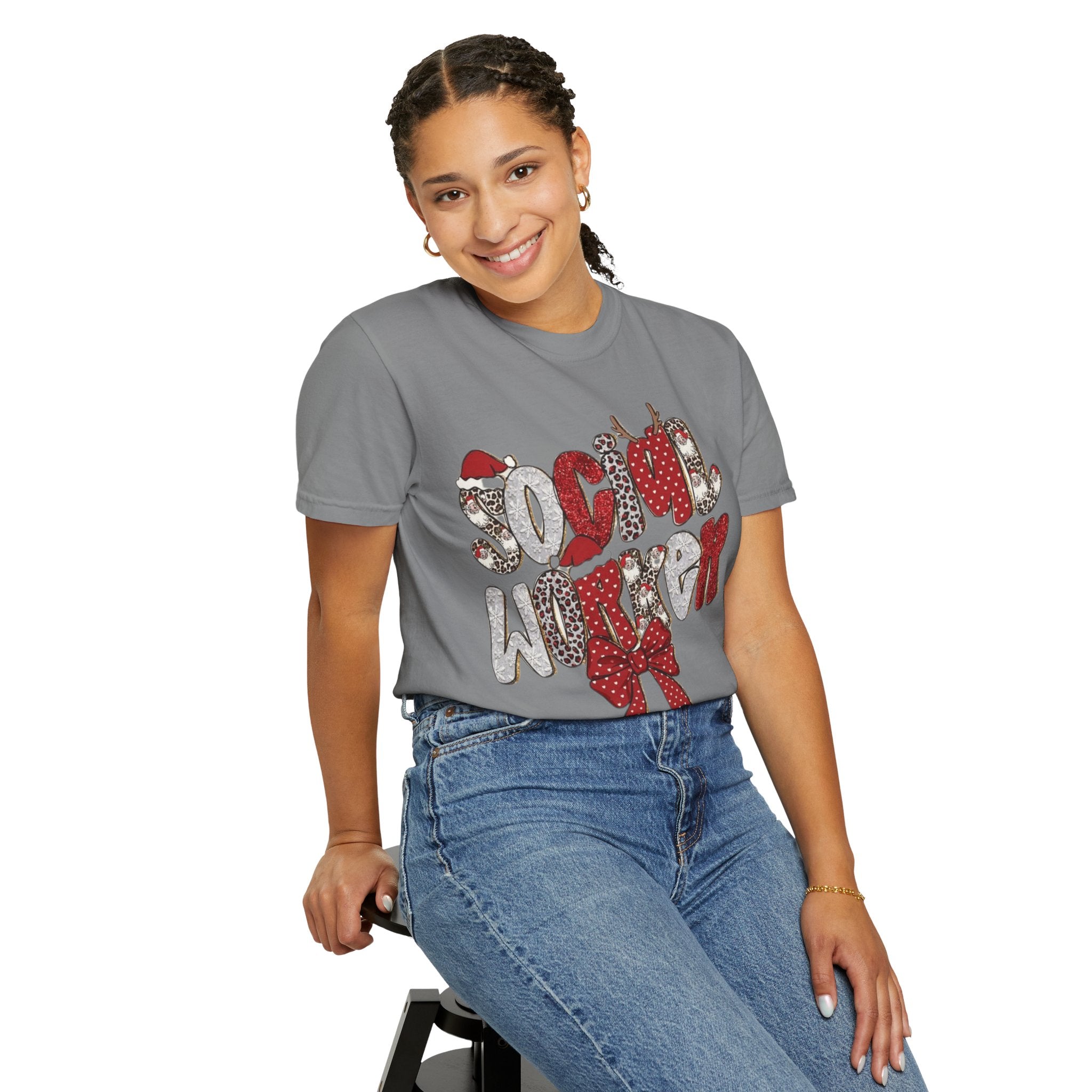 Social Worker Christmas T-Shirt  Festive Holiday Graphic Tee