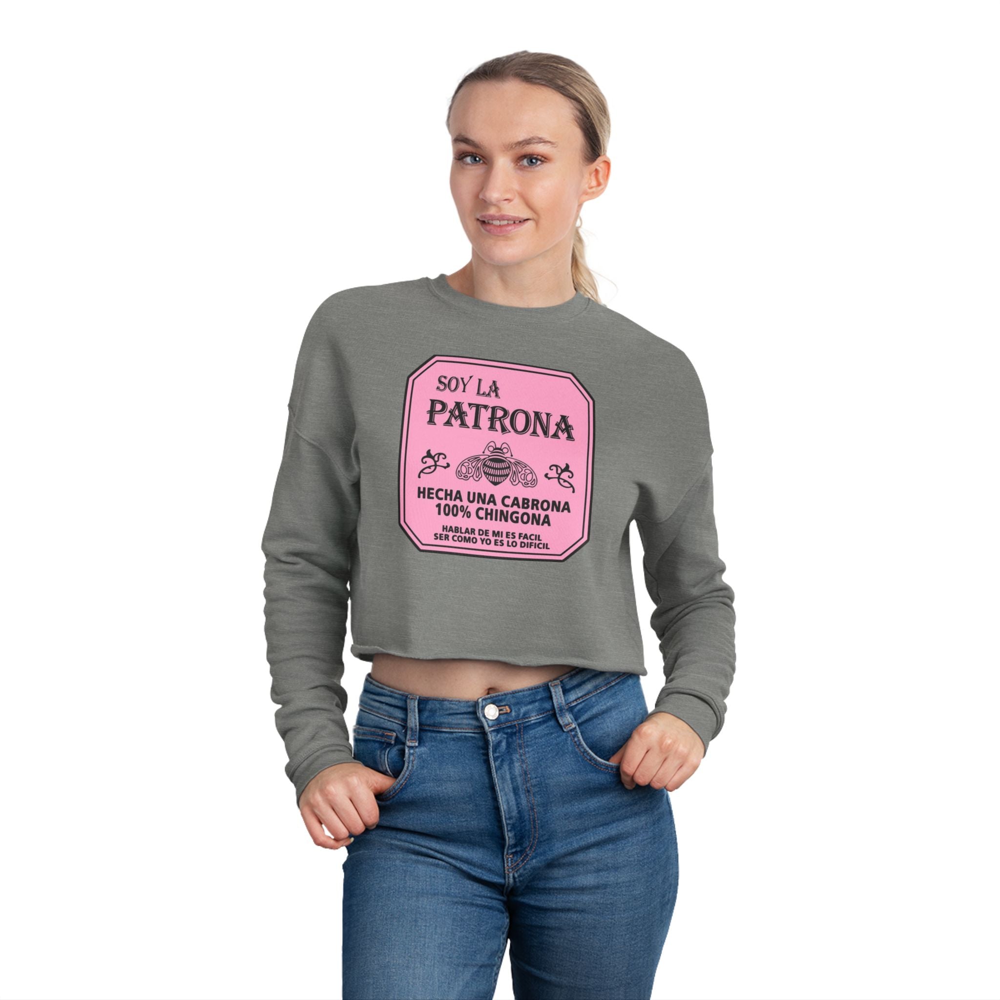 Cropped Sweatshirt “Soy La Patrona” Pink Graphic Amor Familiar Minimalista