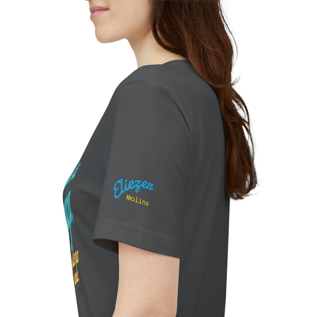 Spanish Script Tee  “Si el pueblo se organiza” Graphic T-Shirt
