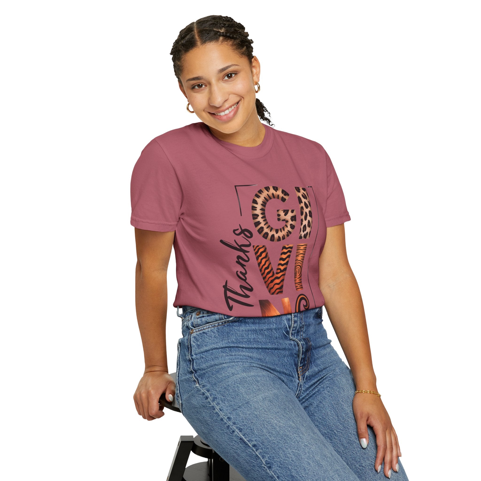 Fall T-Shirts and Sweatshirts Collection Giving Thanks T-Shirt Thanksgiving Graphic Tee with Leopard & Wood Pattern Letters
