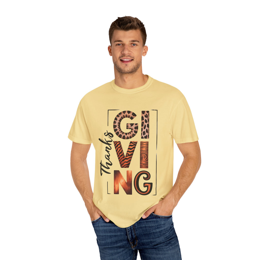 Fall T-Shirts and Sweatshirts Collection Giving Thanks T-Shirt Thanksgiving Graphic Tee with Leopard & Wood Pattern Letters