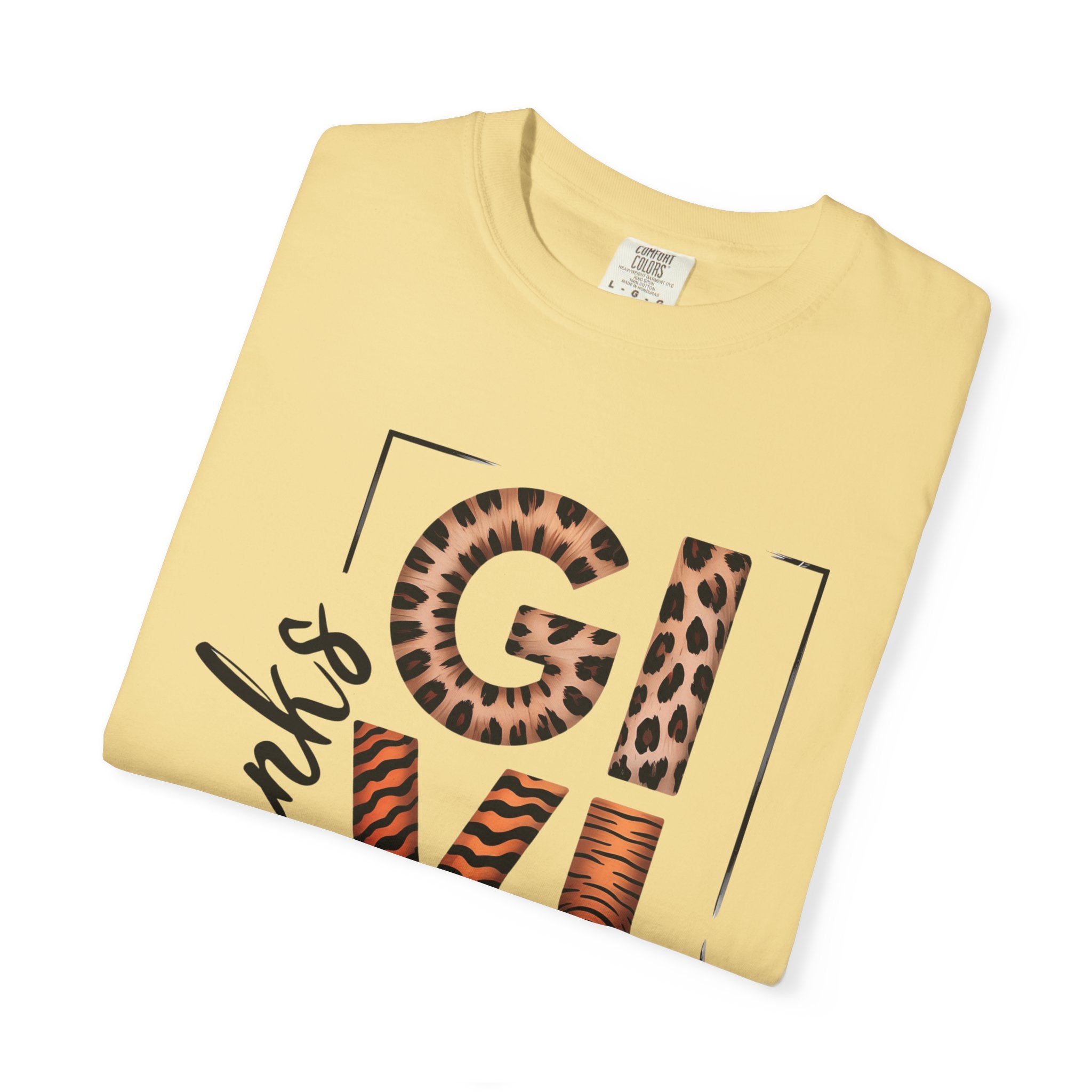 Fall T-Shirts and Sweatshirts Collection Giving Thanks T-Shirt Thanksgiving Graphic Tee with Leopard & Wood Pattern Letters