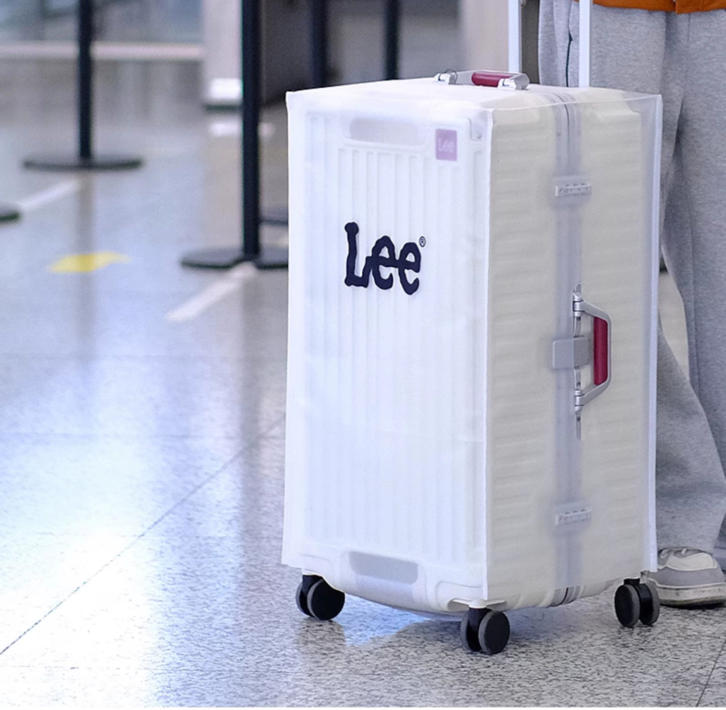 Lee Large Capacity 24-Inch Aluminum Frame Student Luggage