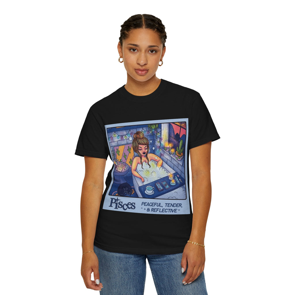 Creepin' It Real – October Essential Tee Astrology Pisces T-Shirt, Unisex Astrology Shirt, Unique Zodiac Tee, Gift for Pisces, Horoscope Apparel, Zodiac Sign T-Shirt - Metamorphosis Creations