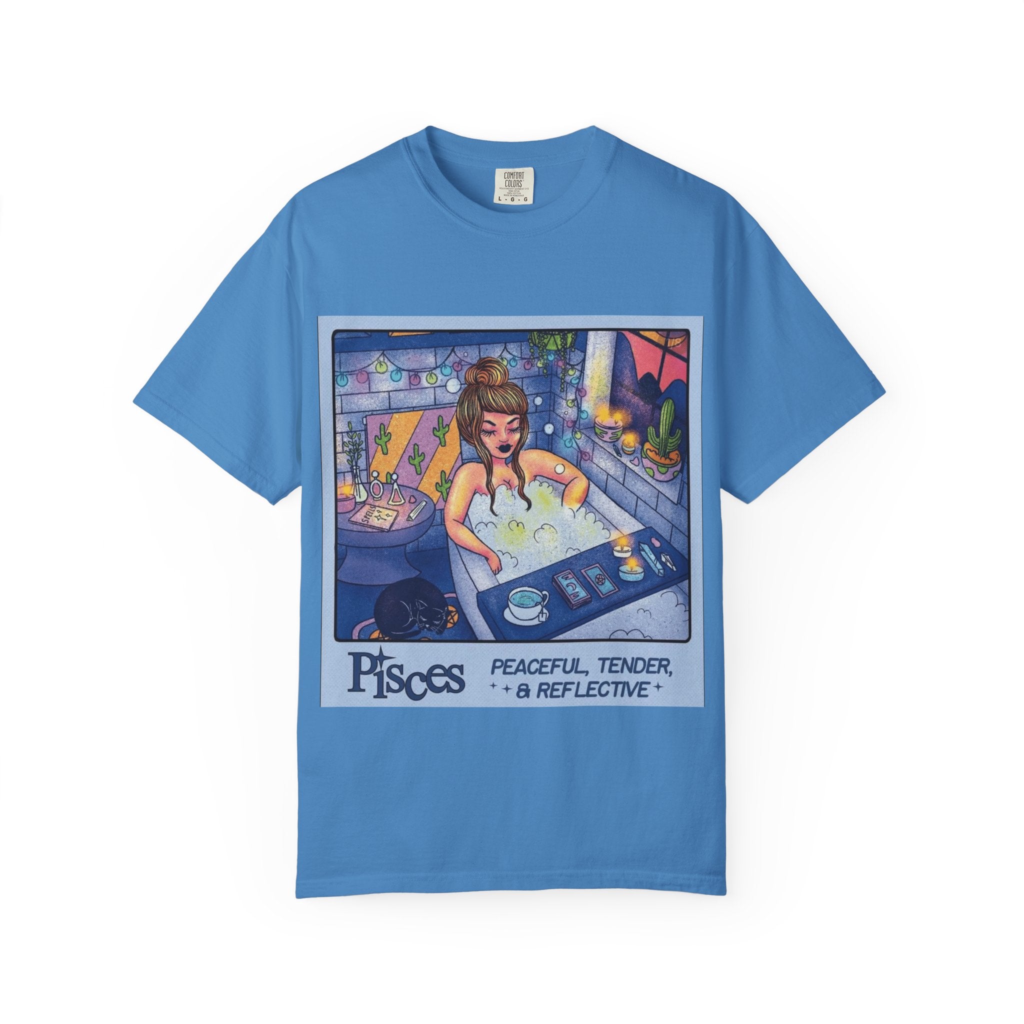 Creepin' It Real – October Essential Tee Astrology Pisces T-Shirt, Unisex Astrology Shirt, Unique Zodiac Tee, Gift for Pisces, Horoscope Apparel, Zodiac Sign T-Shirt - Metamorphosis Creations
