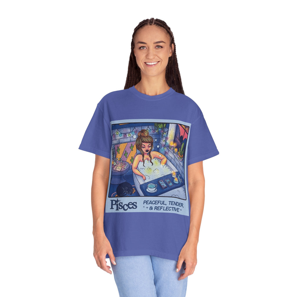 Creepin' It Real – October Essential Tee Astrology Pisces T-Shirt, Unisex Astrology Shirt, Unique Zodiac Tee, Gift for Pisces, Horoscope Apparel, Zodiac Sign T-Shirt - Metamorphosis Creations