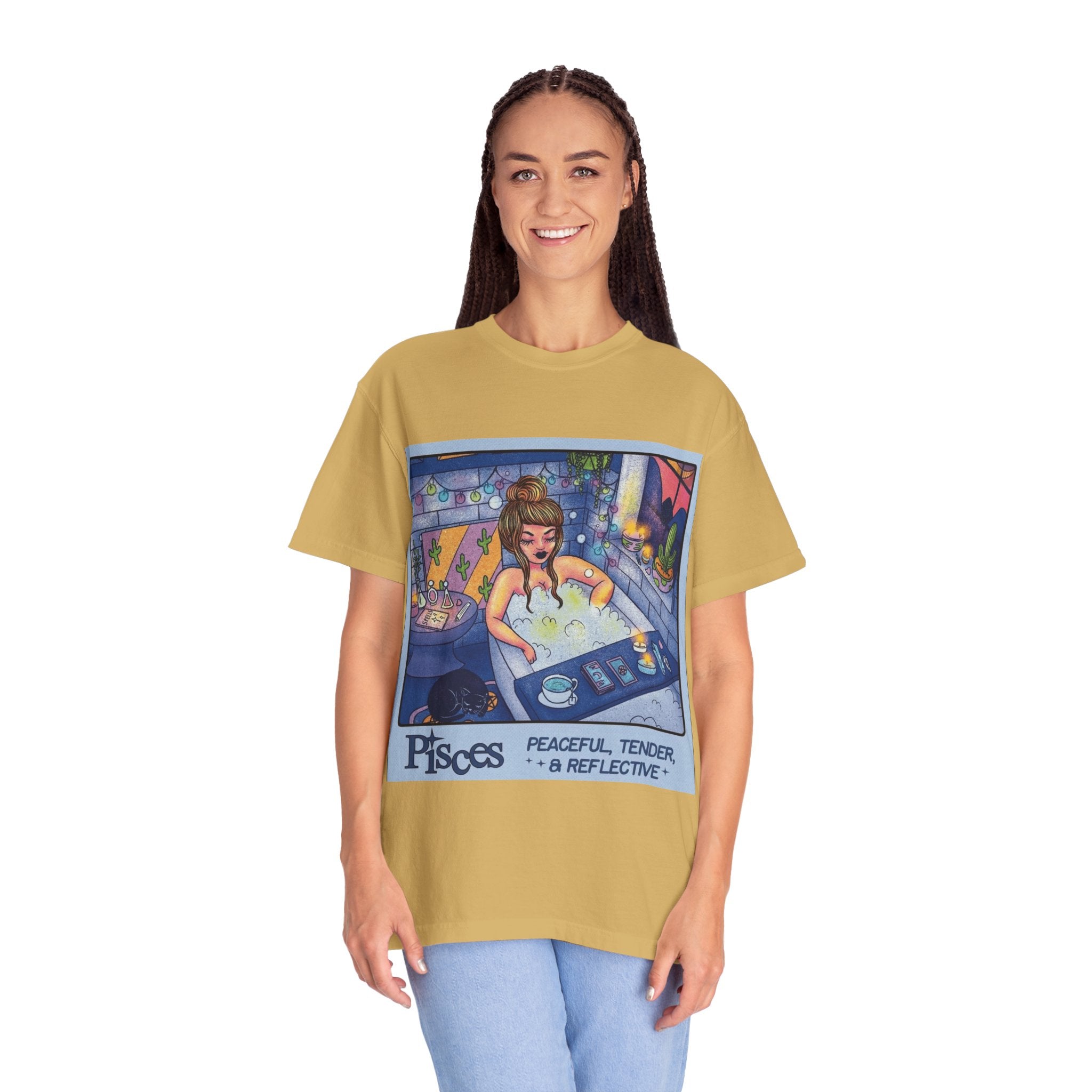 Creepin' It Real – October Essential Tee Astrology Pisces T-Shirt, Unisex Astrology Shirt, Unique Zodiac Tee, Gift for Pisces, Horoscope Apparel, Zodiac Sign T-Shirt - Metamorphosis Creations