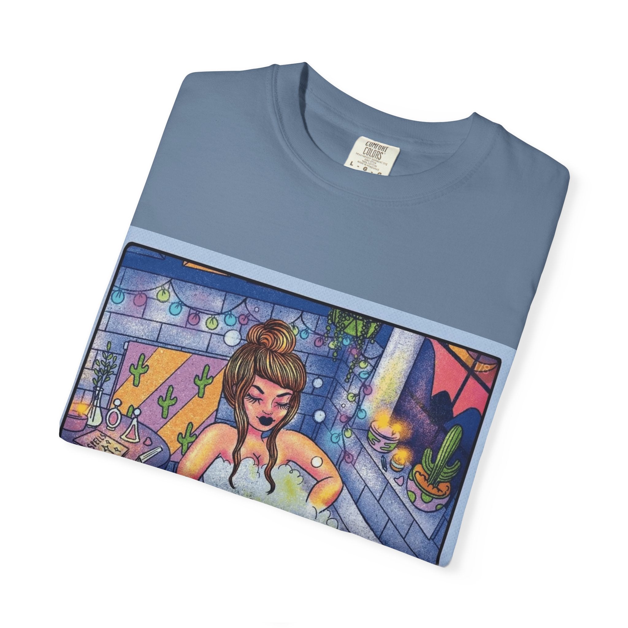 Creepin' It Real – October Essential Tee Astrology Pisces T-Shirt, Unisex Astrology Shirt, Unique Zodiac Tee, Gift for Pisces, Horoscope Apparel, Zodiac Sign T-Shirt - Metamorphosis Creations