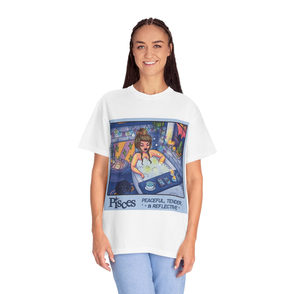 Creepin' It Real – October Essential Tee Astrology Pisces T-Shirt, Unisex Astrology Shirt, Unique Zodiac Tee, Gift for Pisces, Horoscope Apparel, Zodiac Sign T-Shirt - Metamorphosis Creations