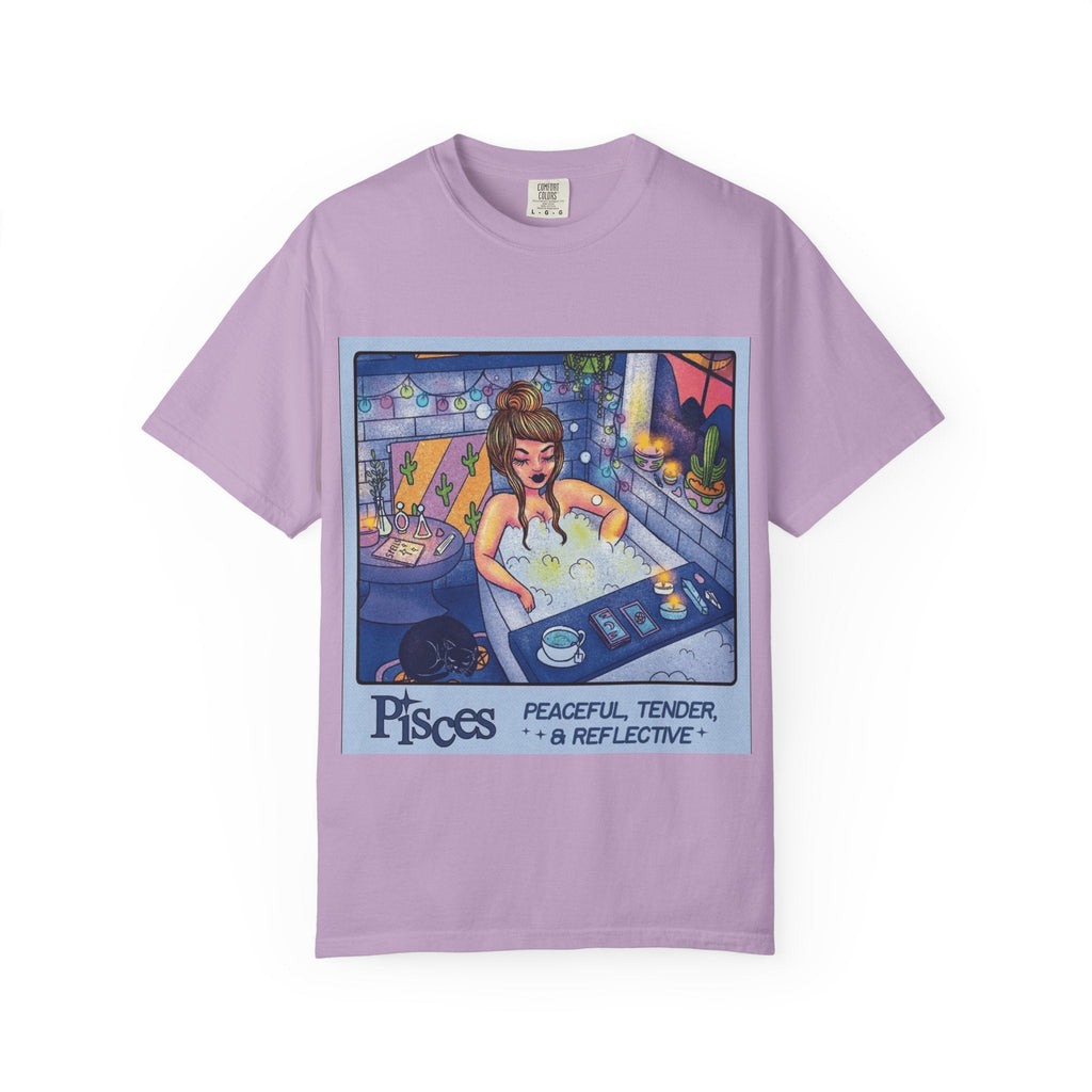 Creepin' It Real – October Essential Tee Astrology Pisces T-Shirt, Unisex Astrology Shirt, Unique Zodiac Tee, Gift for Pisces, Horoscope Apparel, Zodiac Sign T-Shirt - Metamorphosis Creations