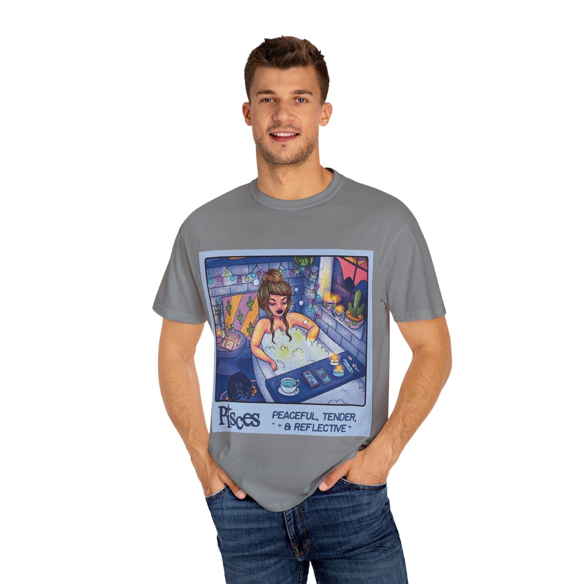 Creepin' It Real – October Essential Tee Astrology Pisces T-Shirt, Unisex Astrology Shirt, Unique Zodiac Tee, Gift for Pisces, Horoscope Apparel, Zodiac Sign T-Shirt - Metamorphosis Creations